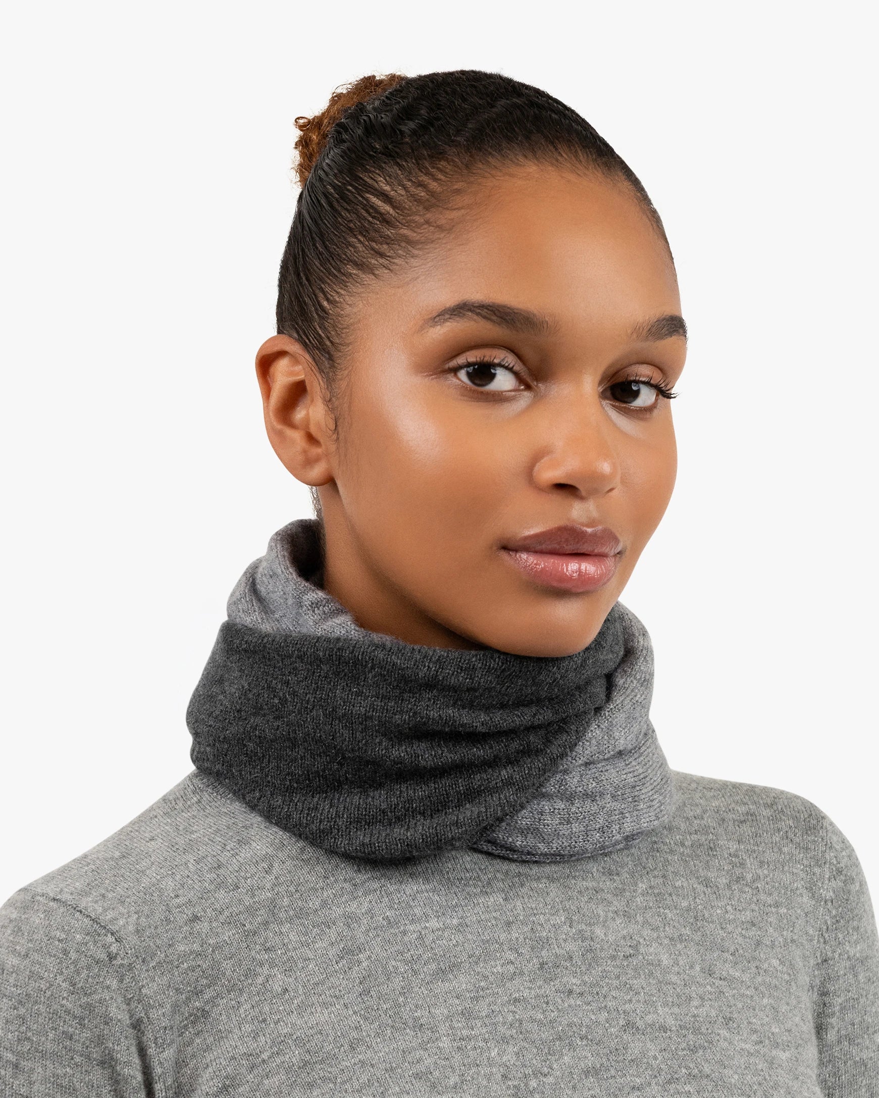 Riviera Cashmere Scarf - Charcoal | MaisonCashmere