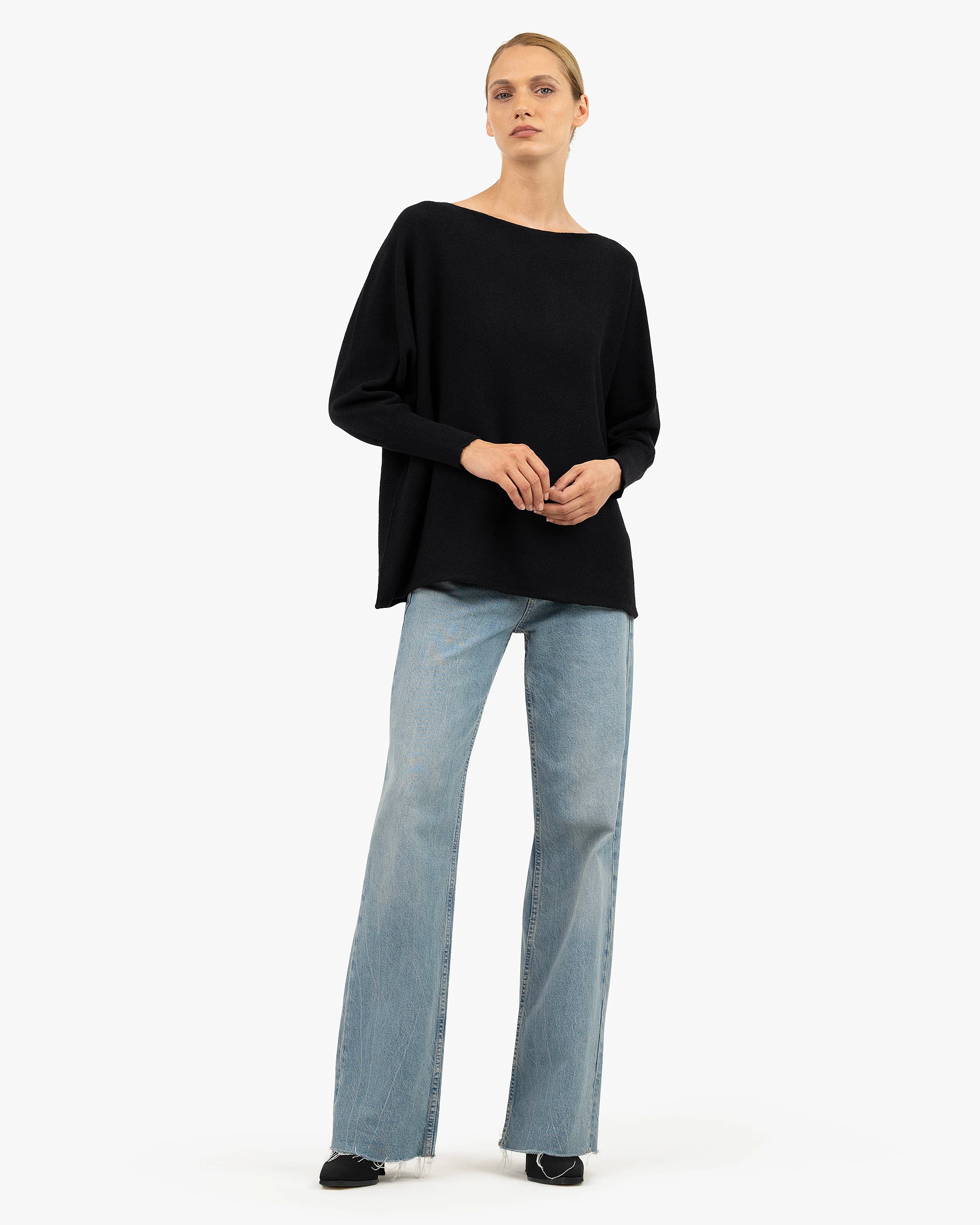 Velia Maxi Cashmere Boat Neck Sweater - Black | MaisonCashmere
