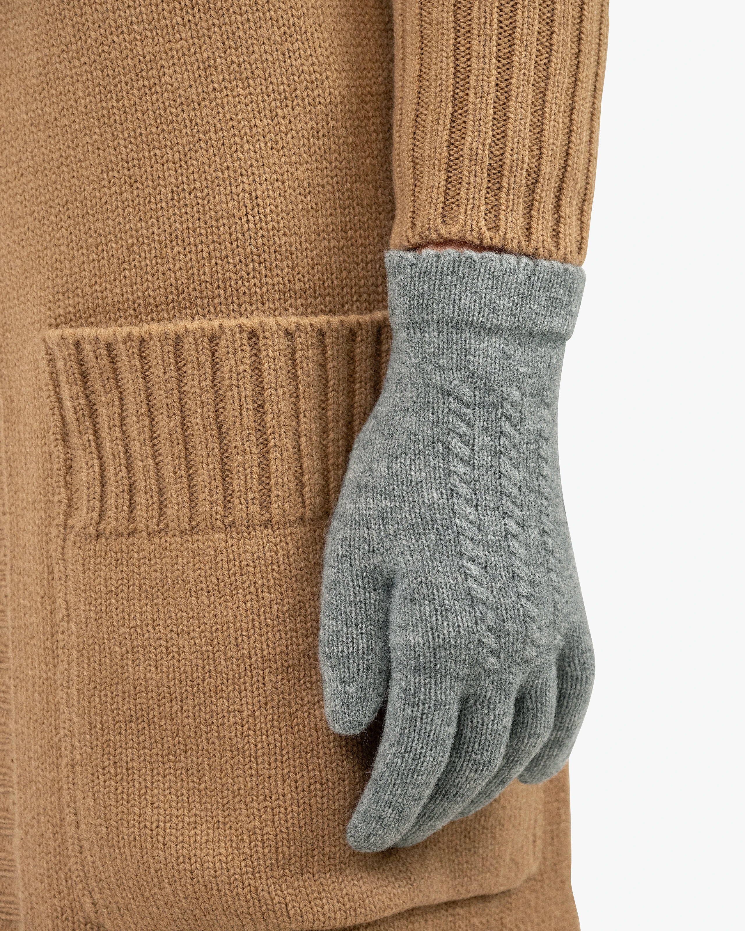 womens-cable-knit-cashmere-