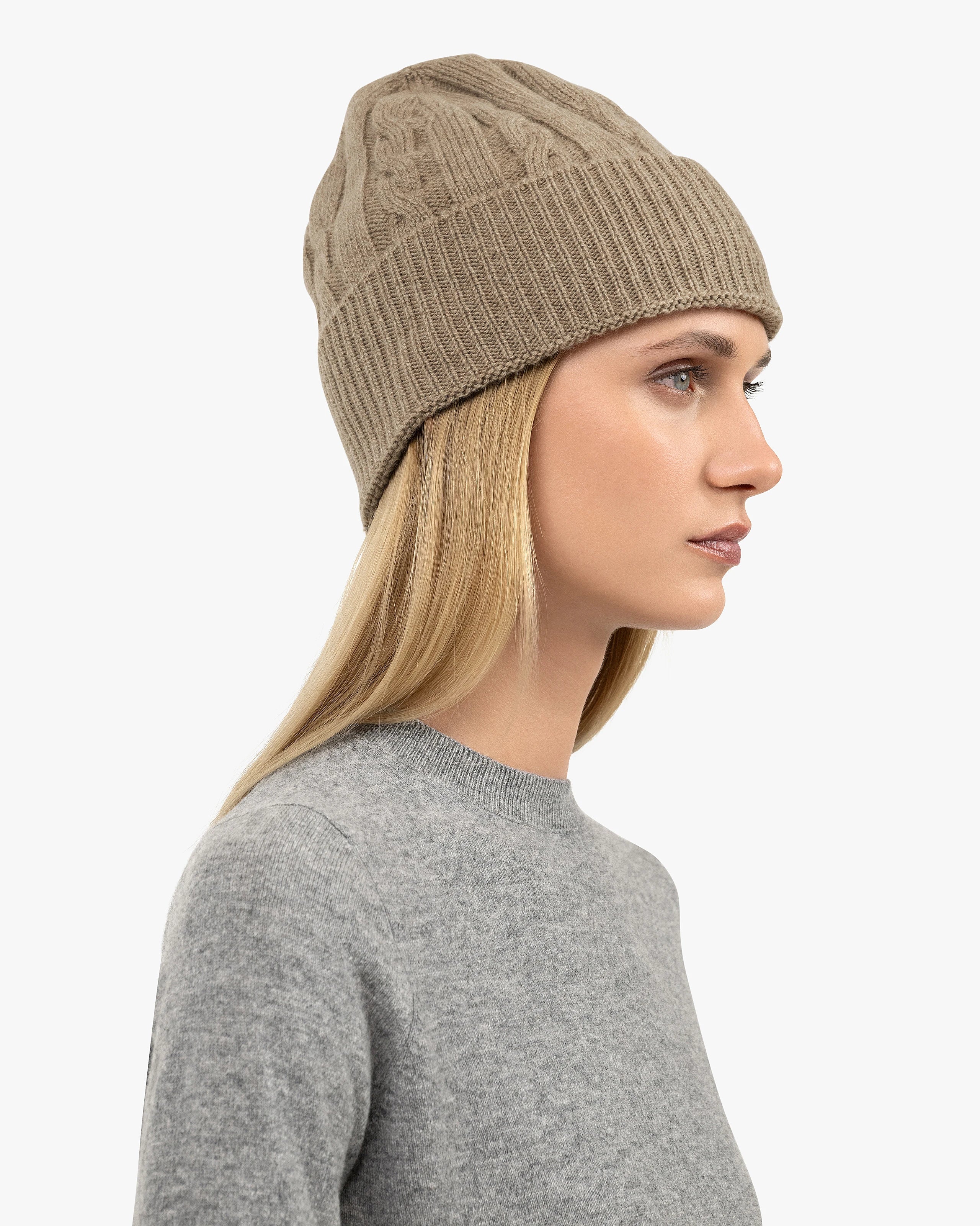 Cable Knit Cashmere Hat for Women - Taupe | MaisonCashmere