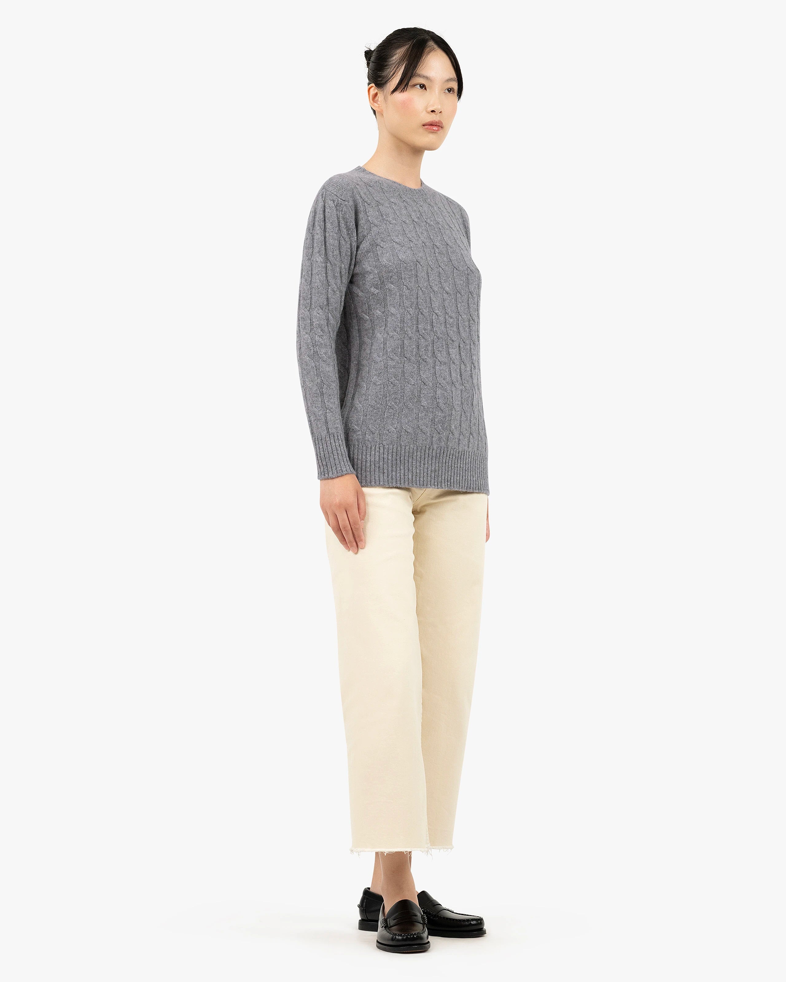 Women's Essential Cashmere Cable Sweater - Medium Grey