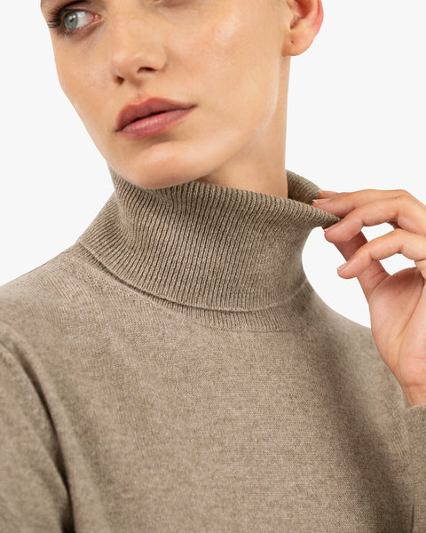 Women's Essential Turtleneck Sweater - Taupe Cashmere