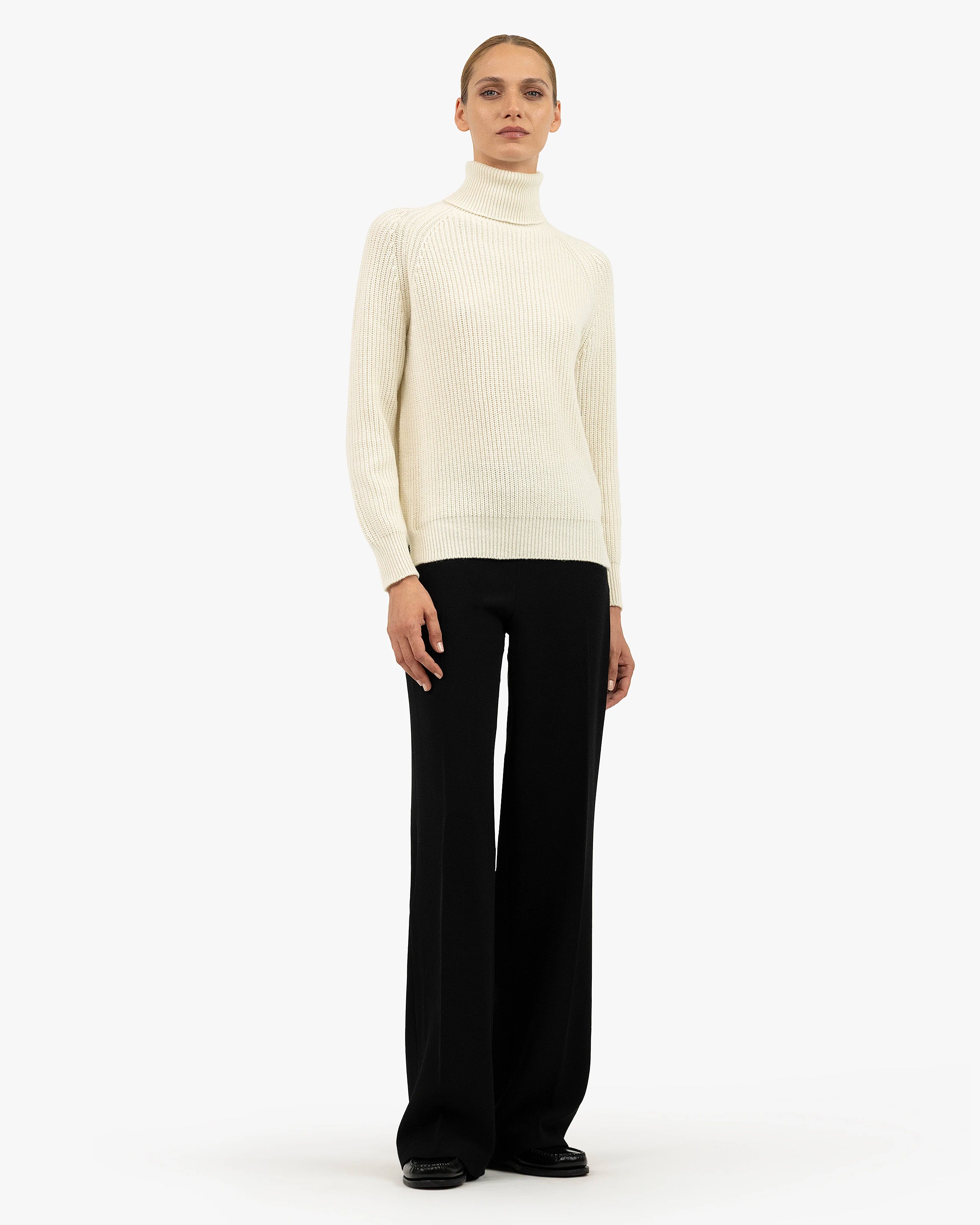 Women's Sorapis Cashmere Turtleneck Sweater - White | MaisonCashmere