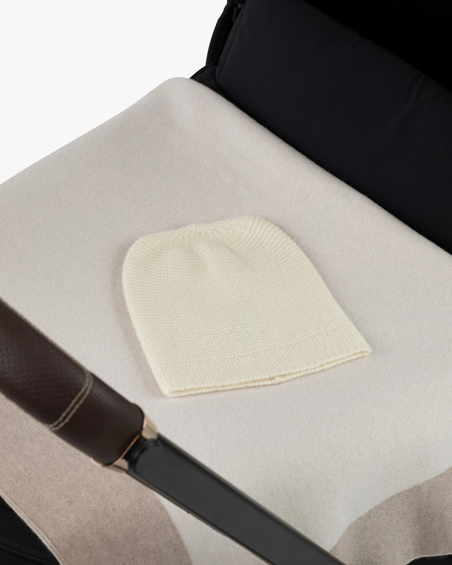 Links Baby Hat - White Cashmere