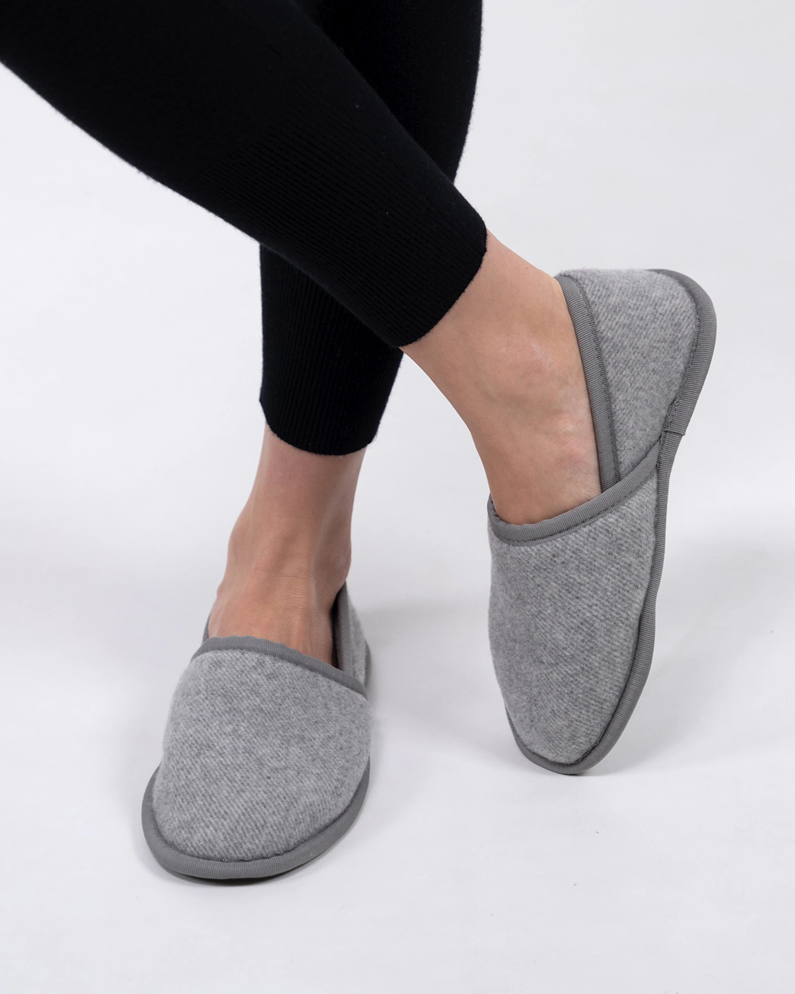 Kumo Slippers - Grey Cashmere