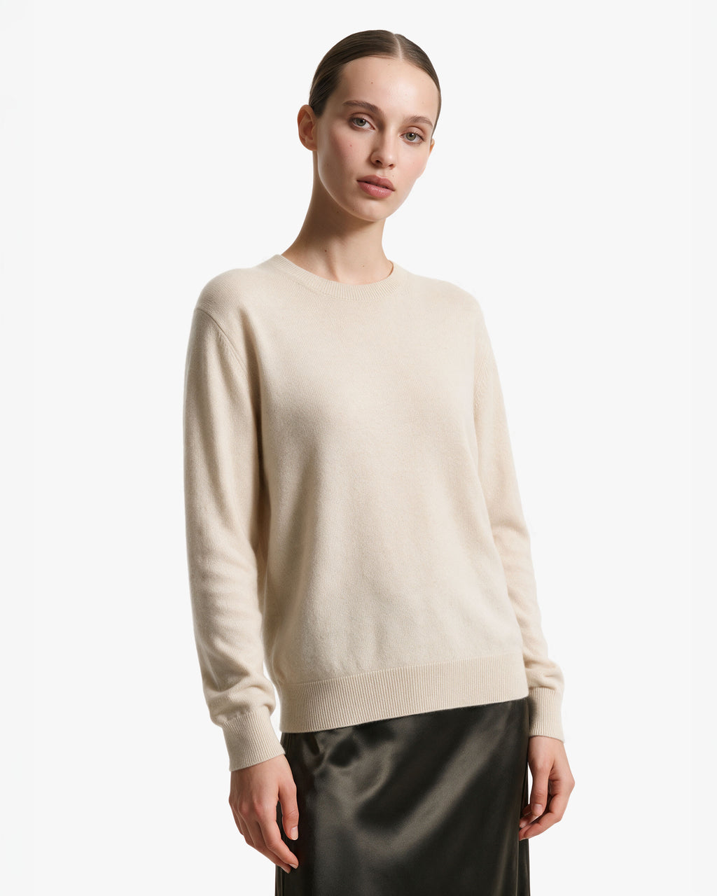 Women's Classic Prestige Crewneck · Beige Women > Crewneck Sweater
