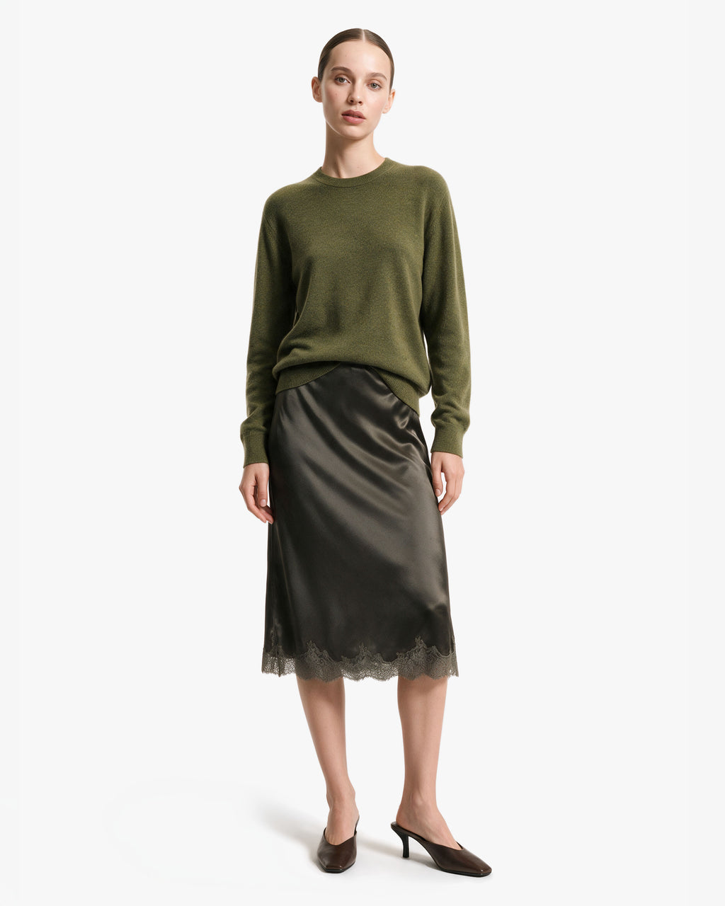 Women's Classic Prestige Crewneck · Green Women > Crewneck Sweater