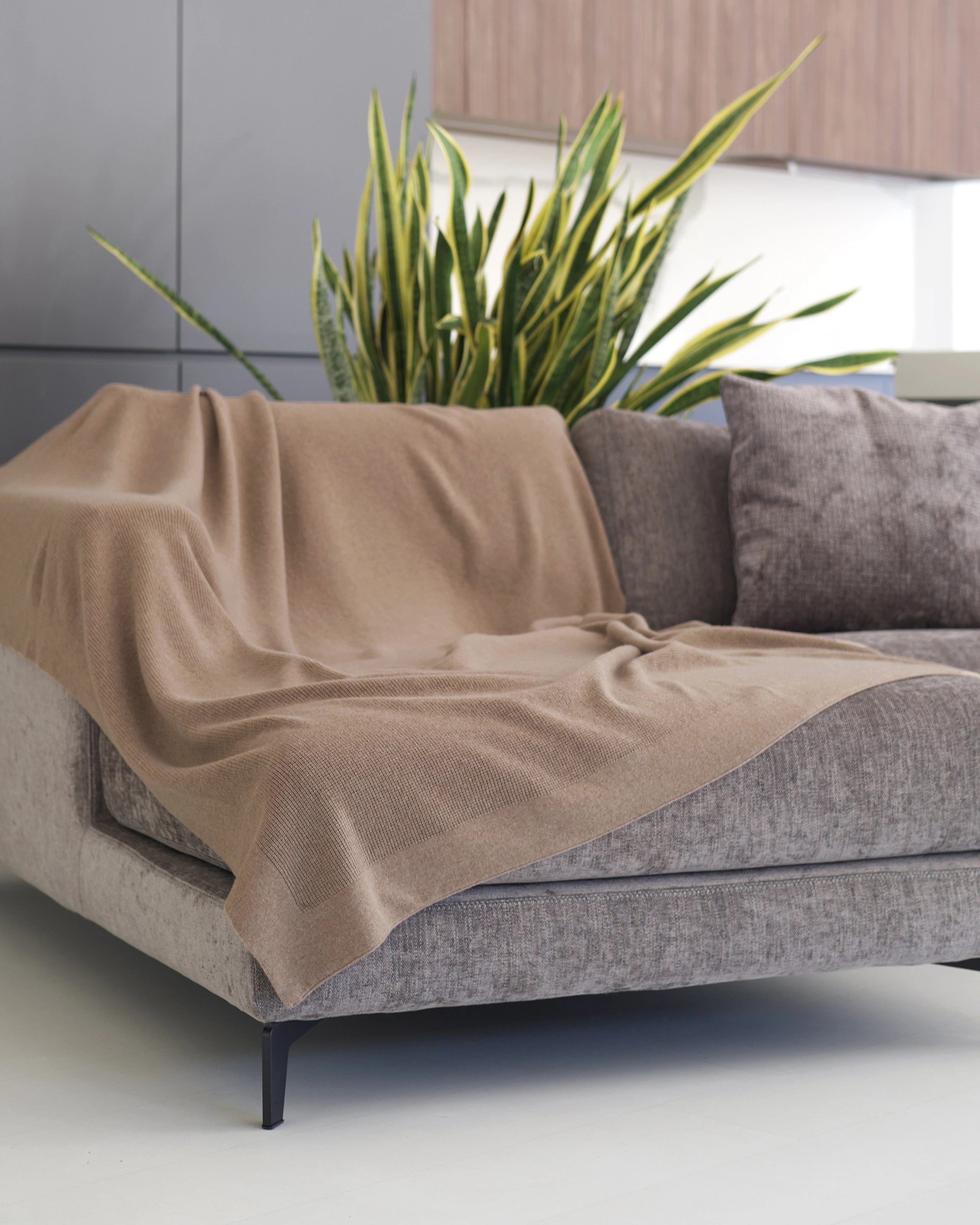 Cosy Blanket - Hazelnut Merino