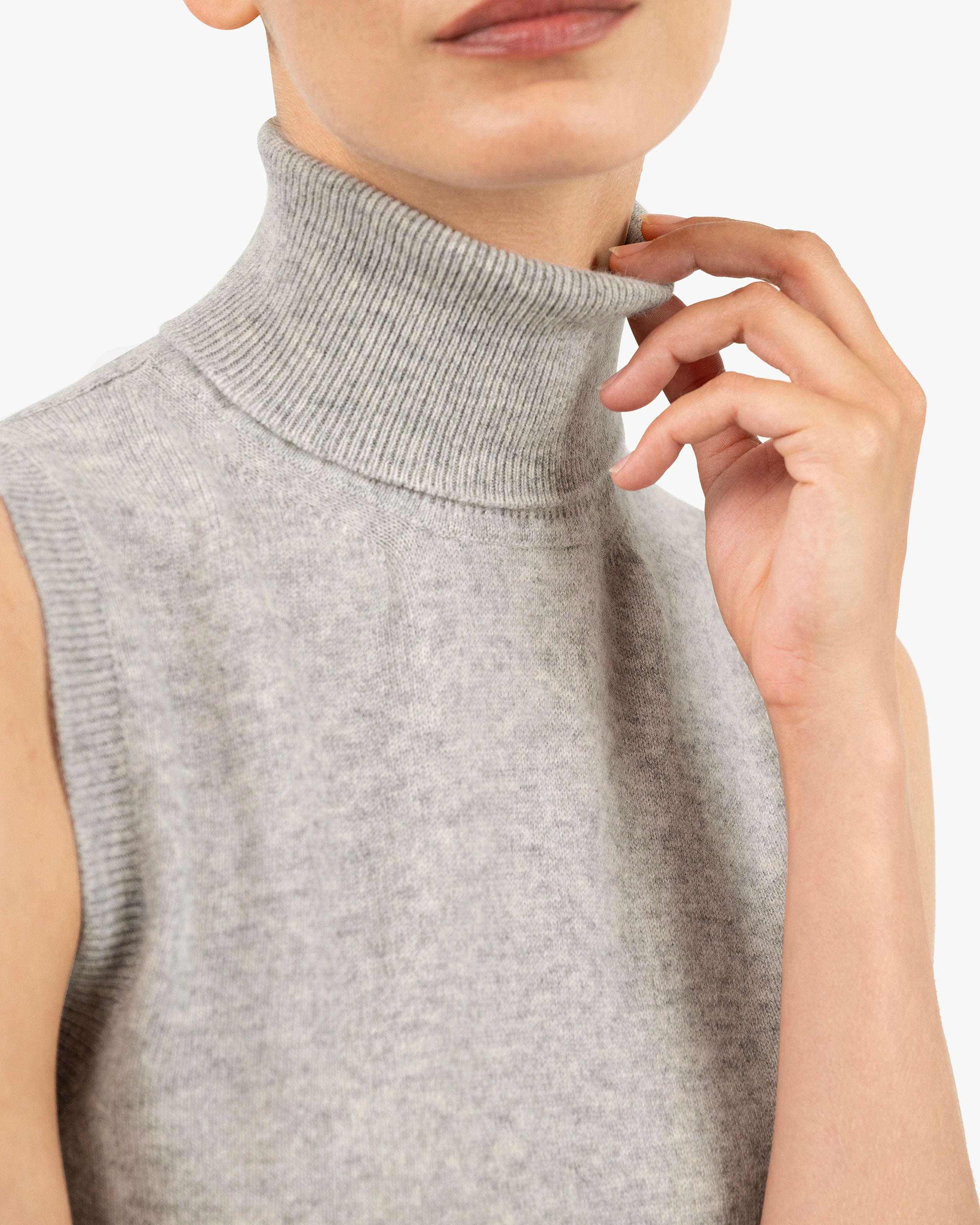 Essential Turtleneck Top - Light Grey Cashmere