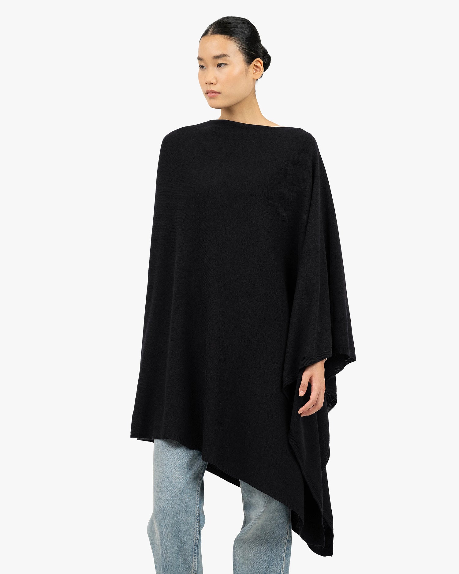 Mayfair Kaschmir Poncho Schwarz MaisonCashmere