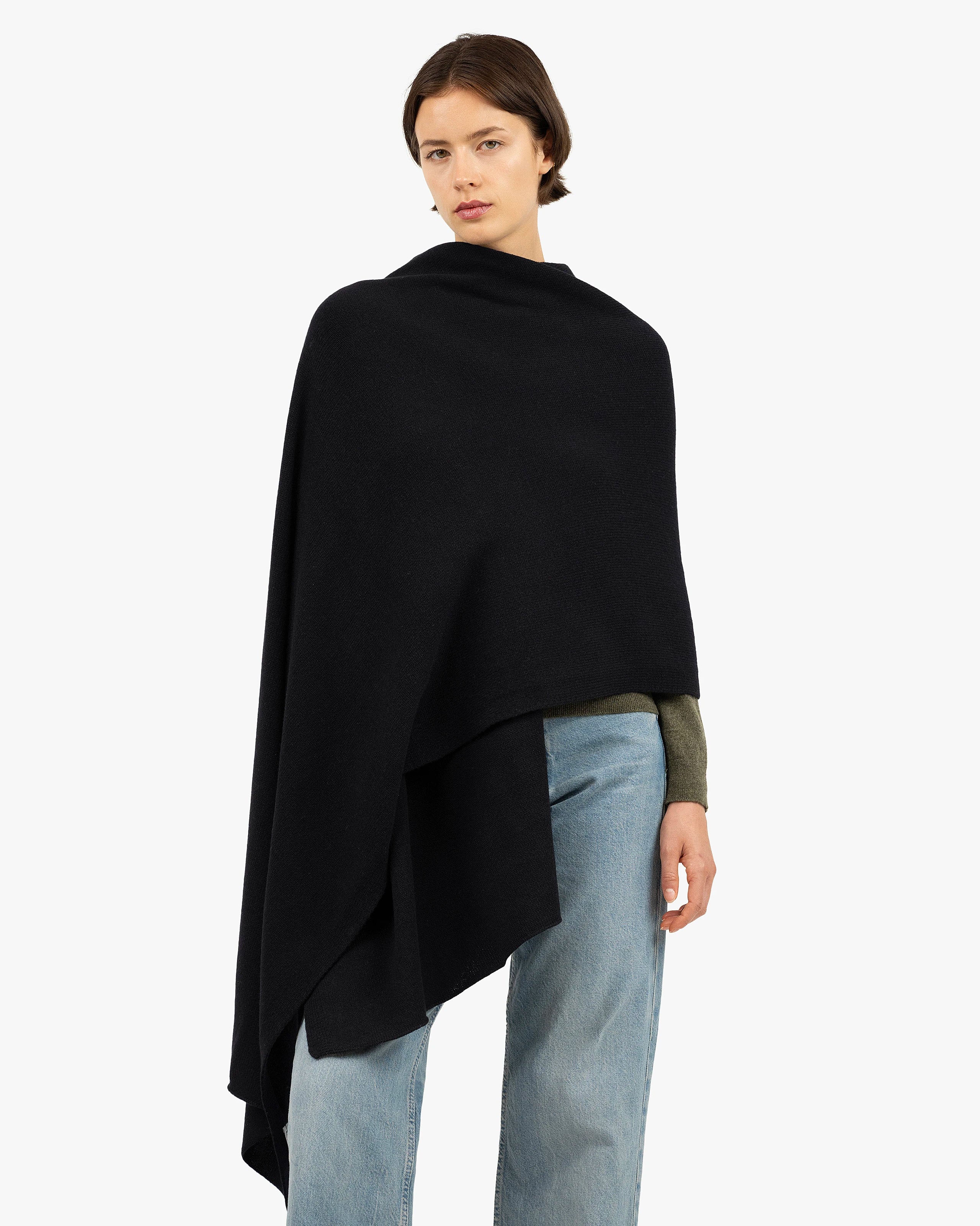 Courmayeur Maxi Wrap - Black Cashmere