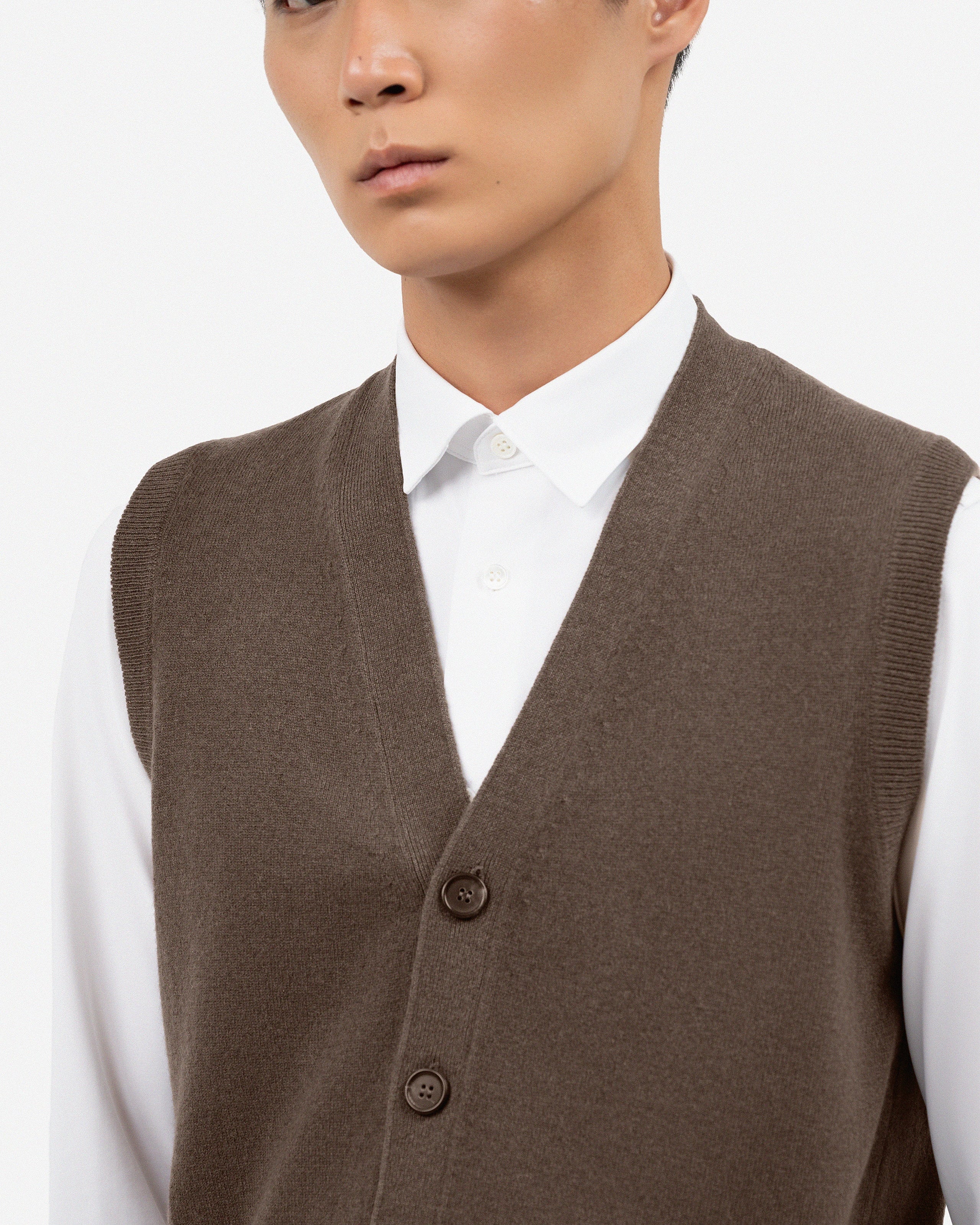 Men's Classic Cashmere Cardigan Vest - Brown | MaisonCashmere