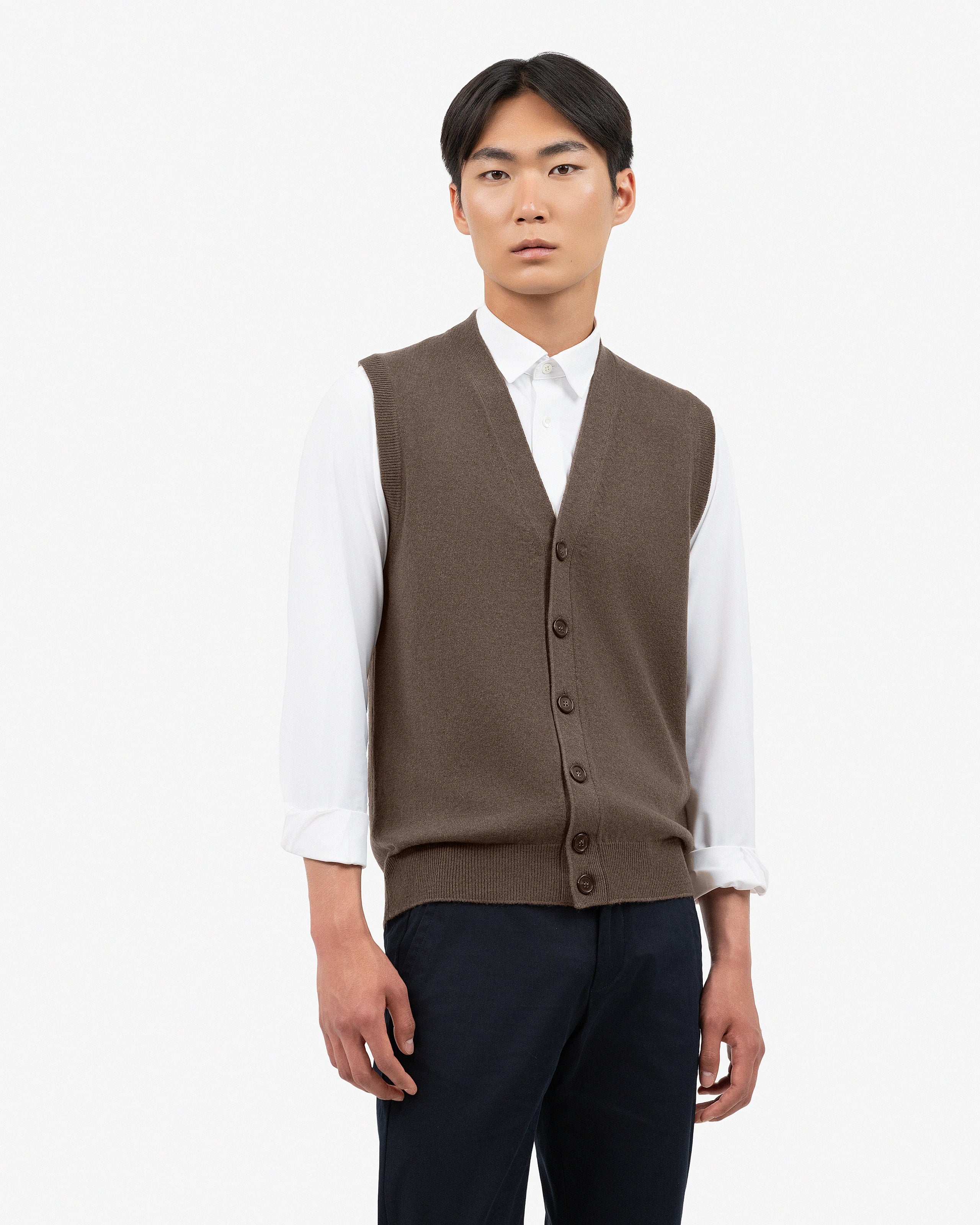 Men's Classic Cardigan Vest - Brown Cashmere