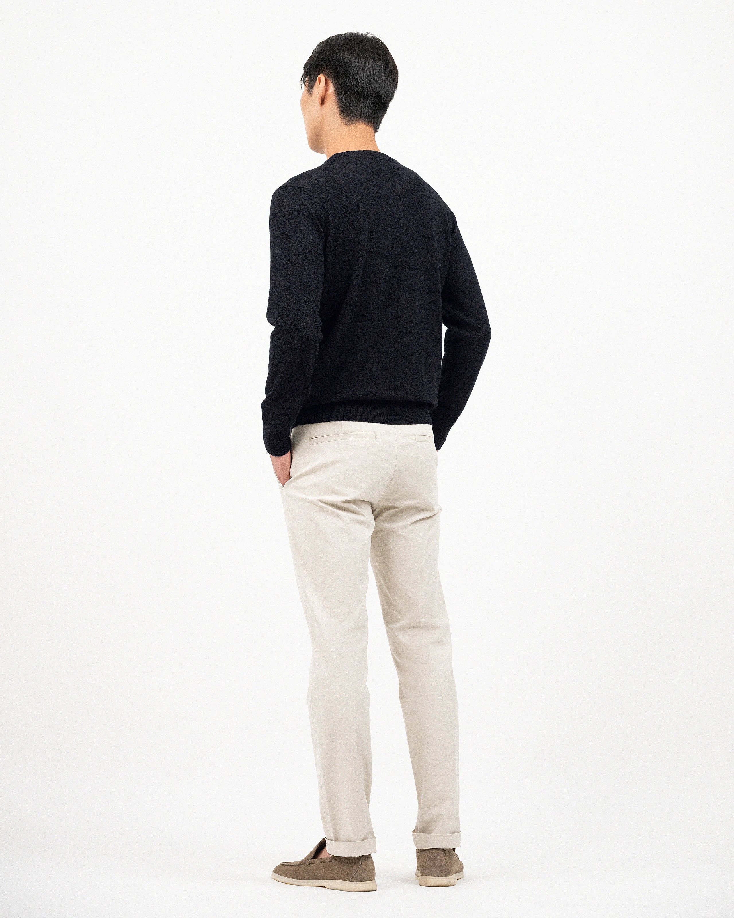 Men's Classic Crew Neck Sweater - Black Cashmere