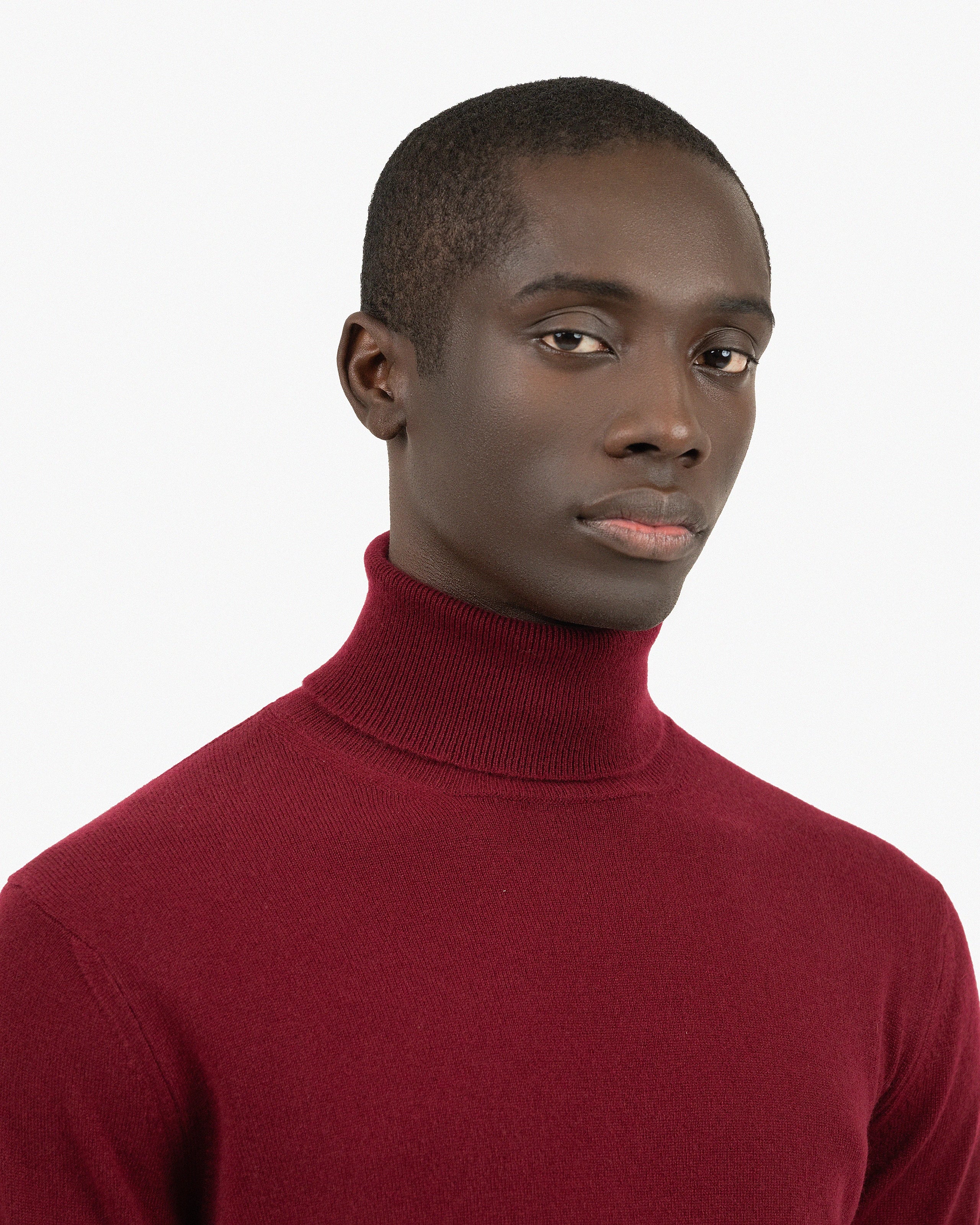 Men's Classic Turtleneck Sweater - Bordeaux Cashmere