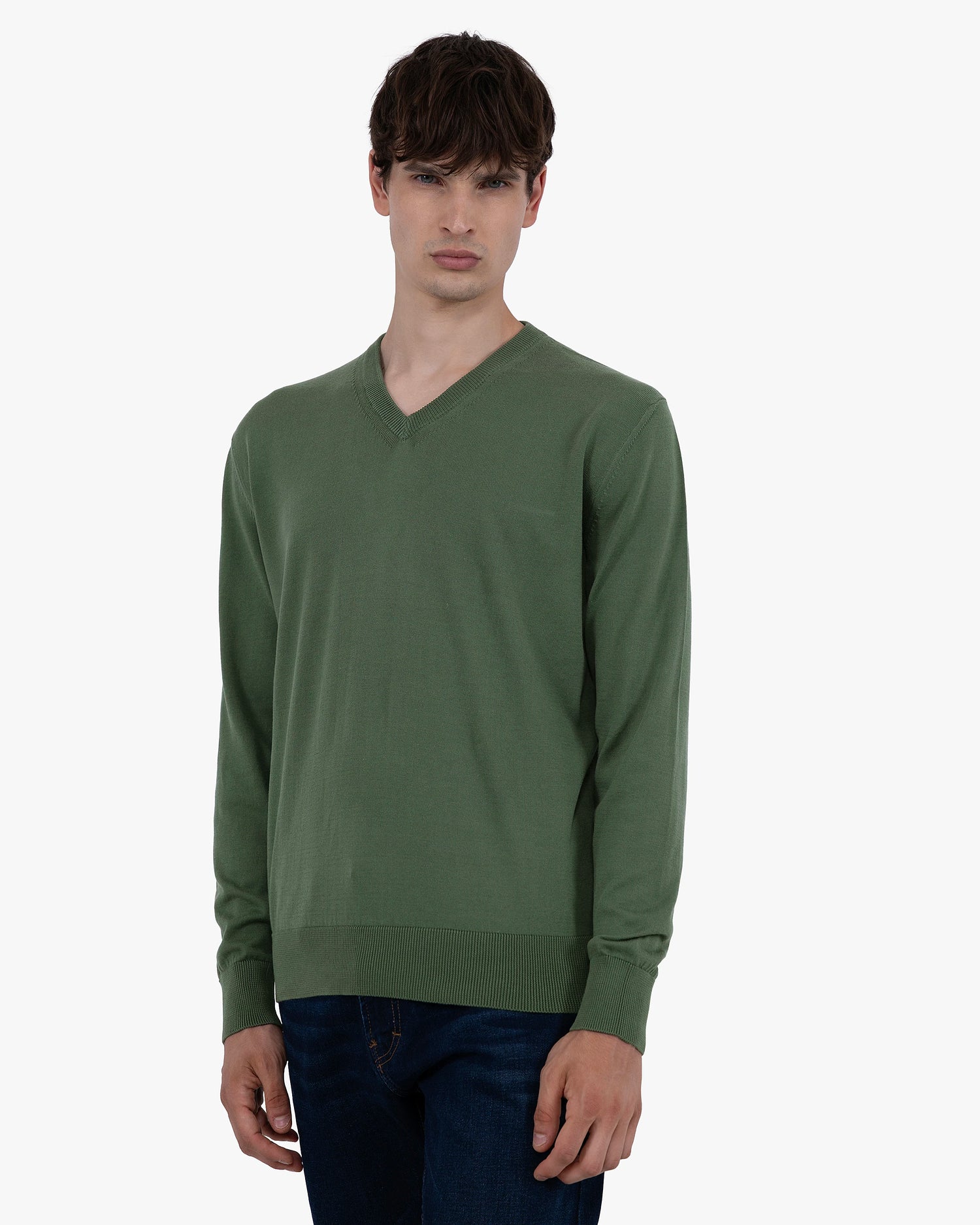 Men's Giza Cotton V-Neck Jumper Army Green MaisonCashmere