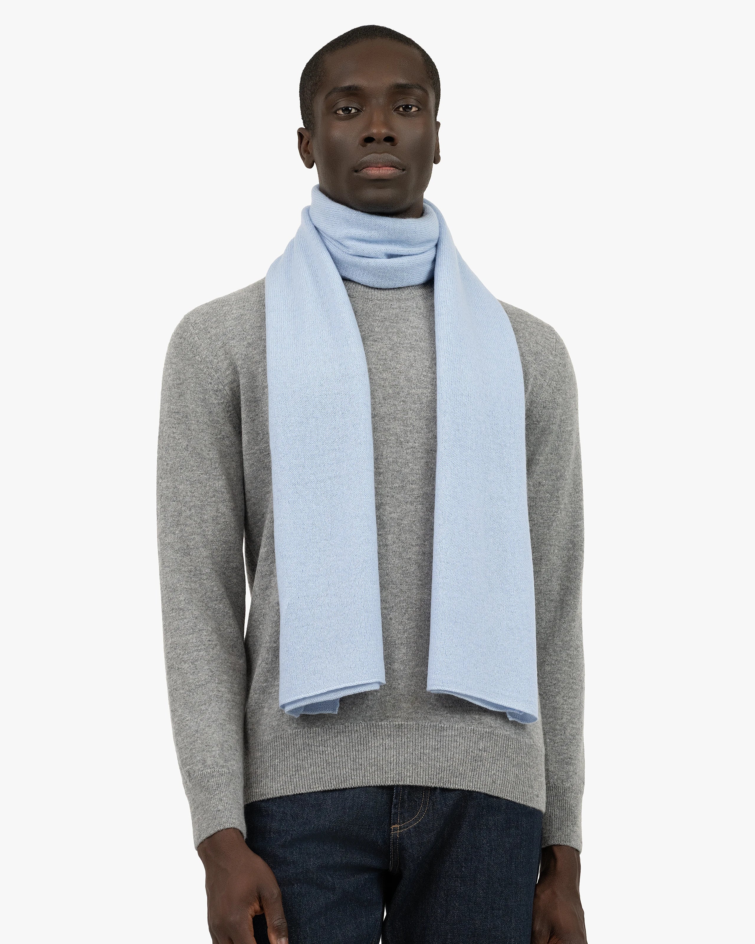 Men's Essential Maxi Scarf - Light Blue Cashmere