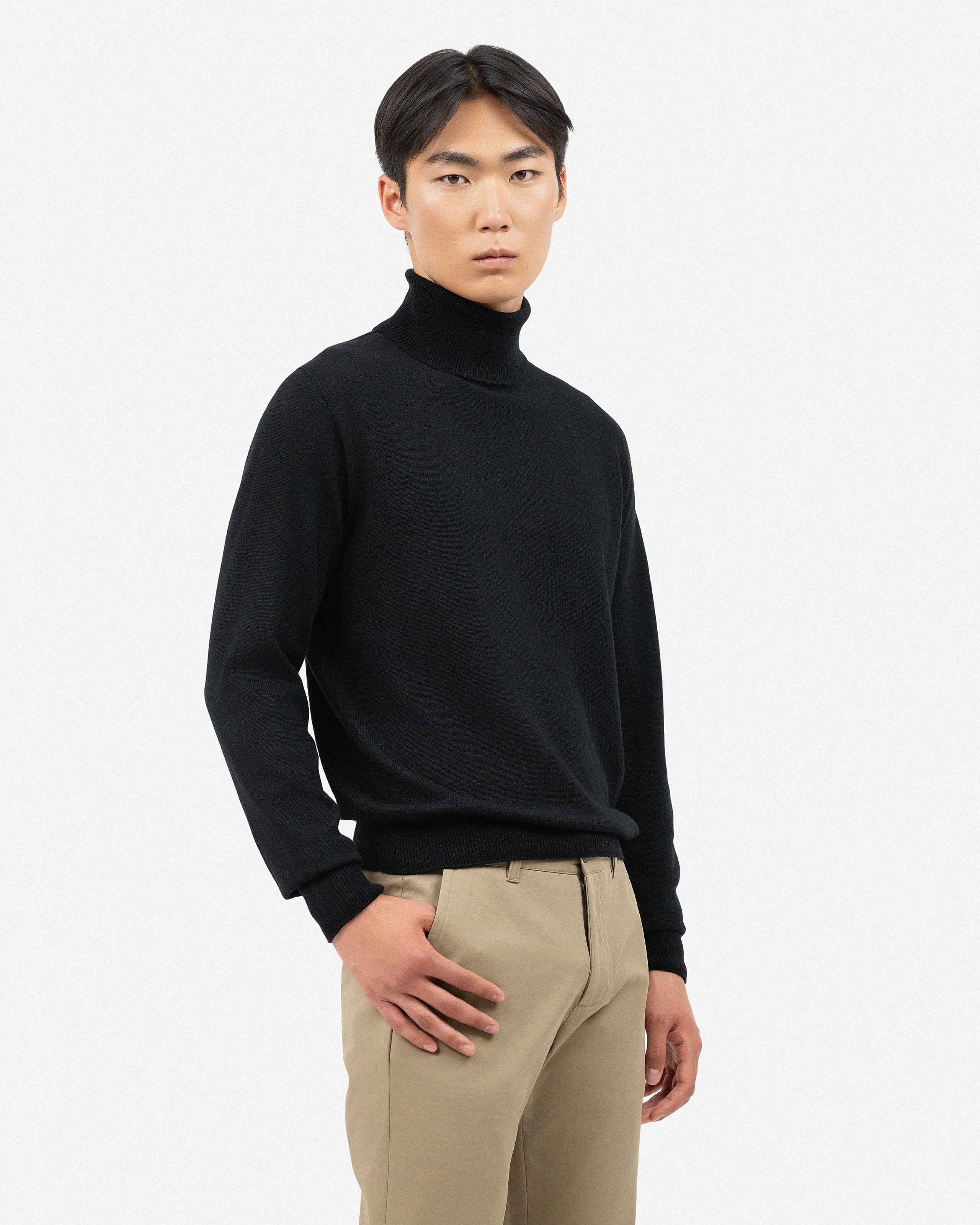 Men's Saxon Turtleneck Sweater - Black Merino