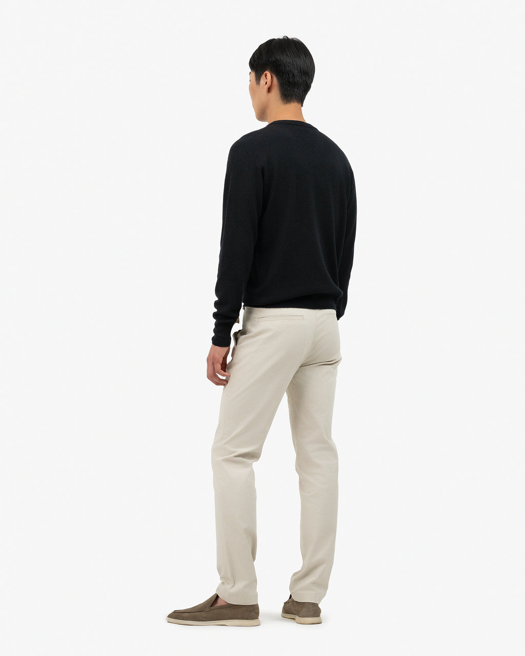 Men's Saxon V-Neck Sweater - Black Merino