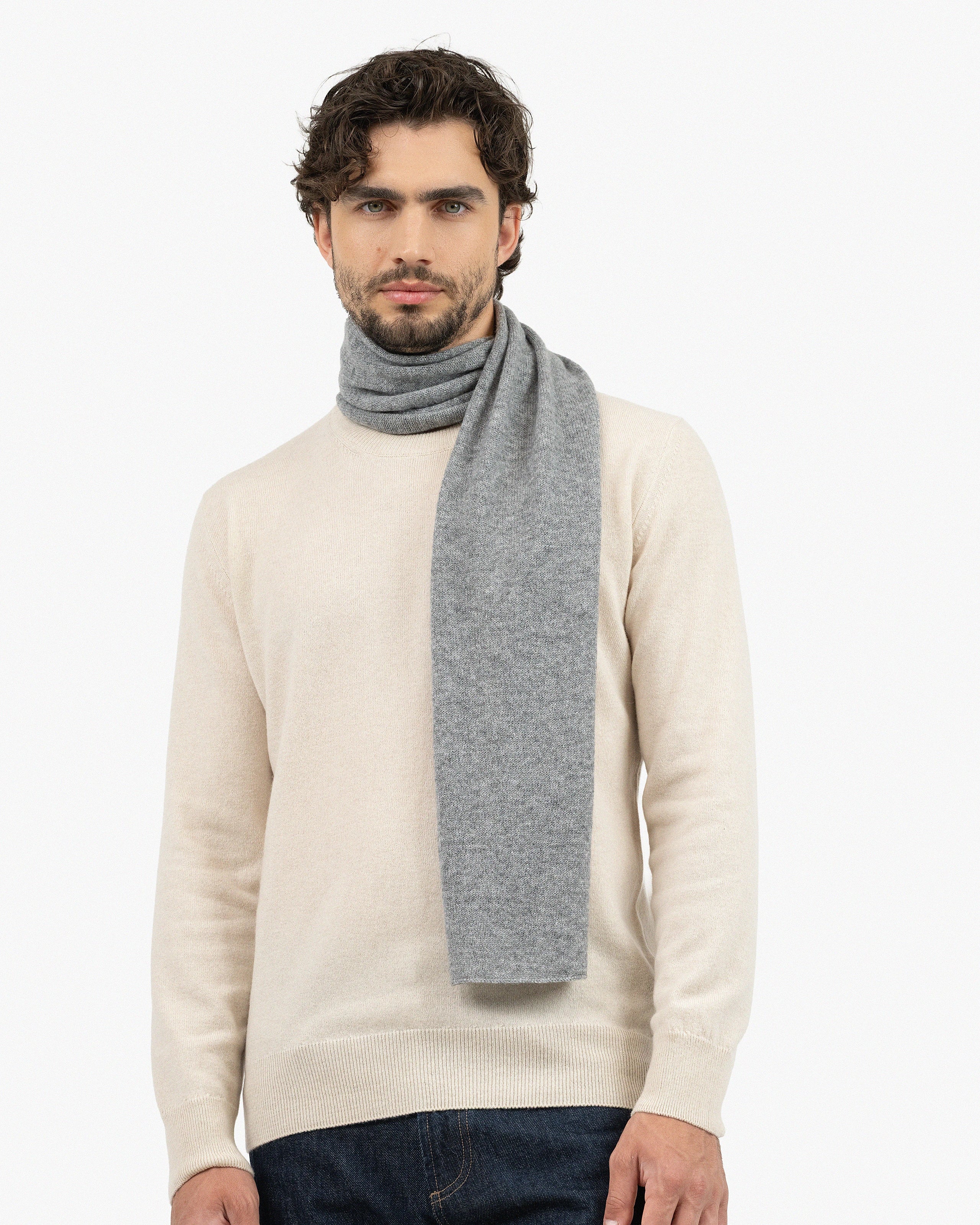 Essential Cashmere Scarf for Men - Medium Grey