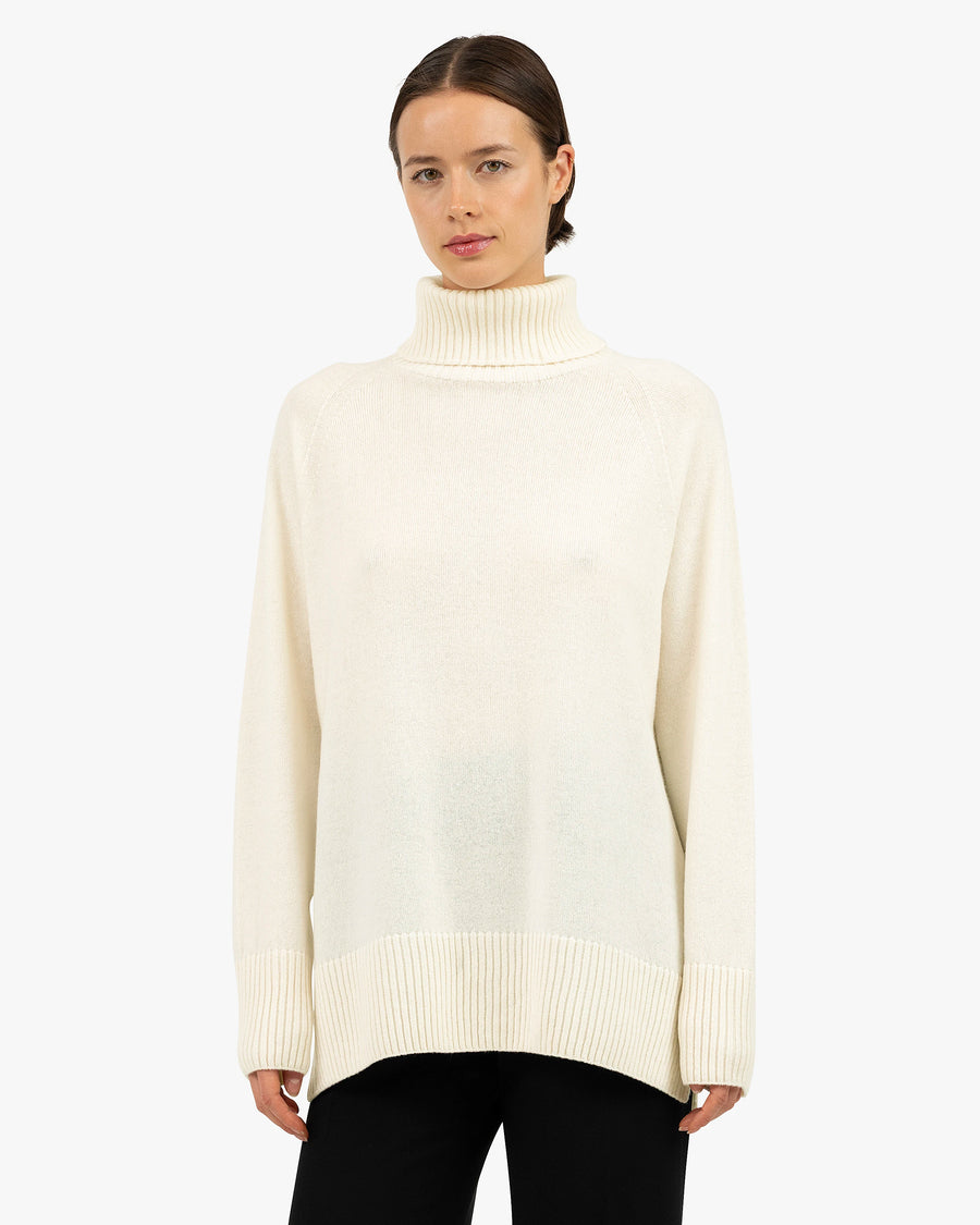 Mosel Maxi Turtleneck Sweater - White Cashmere