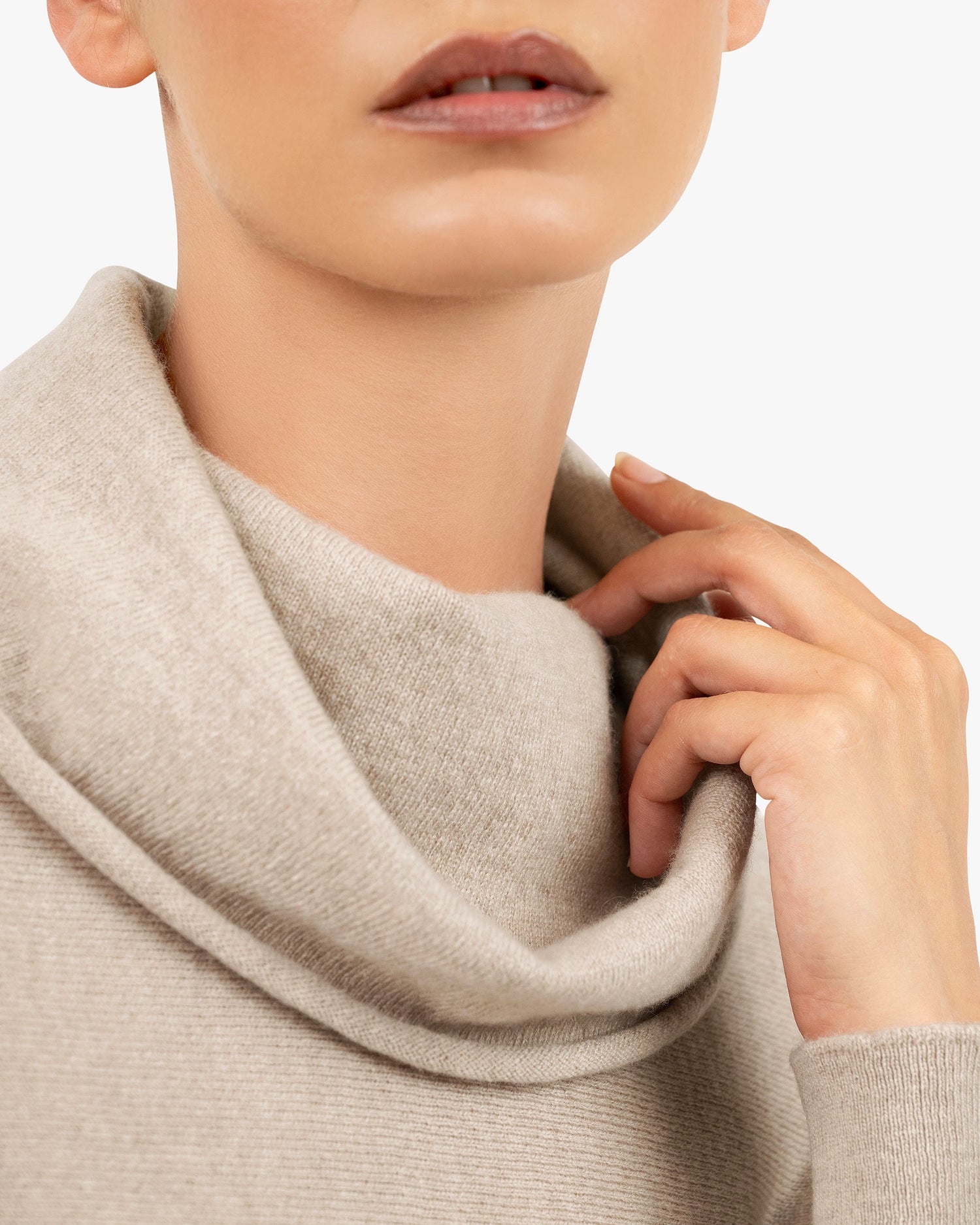 Women's Palazzo Maxi Cashmere Cowl Neck Beige MaisonCashmere