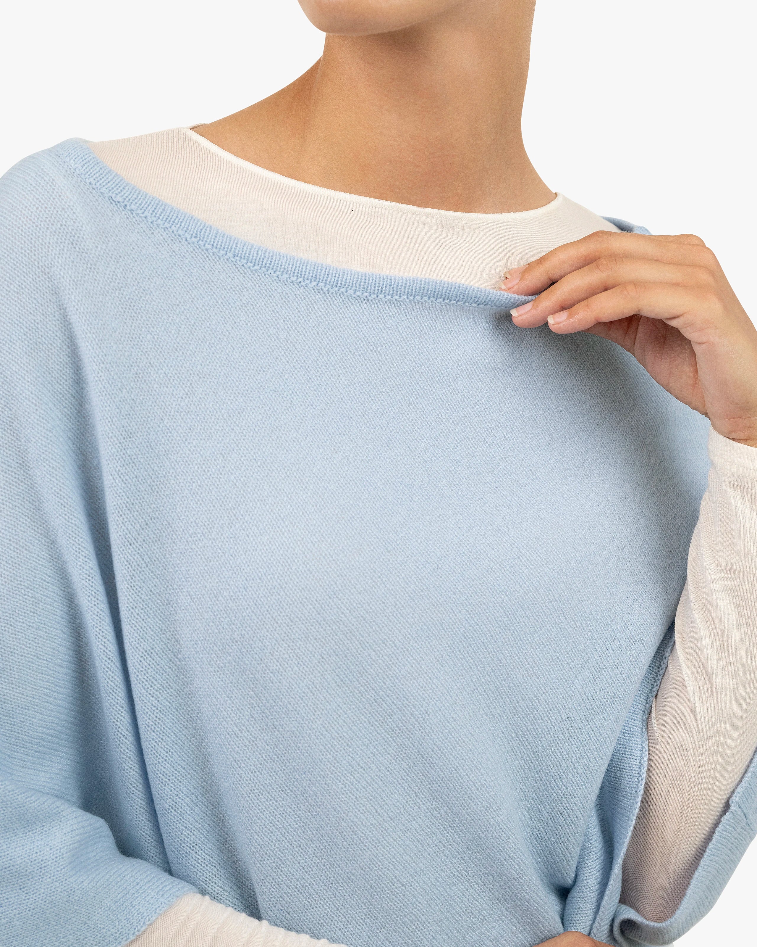 Ostuni Poncho - Light Blue Cashmere