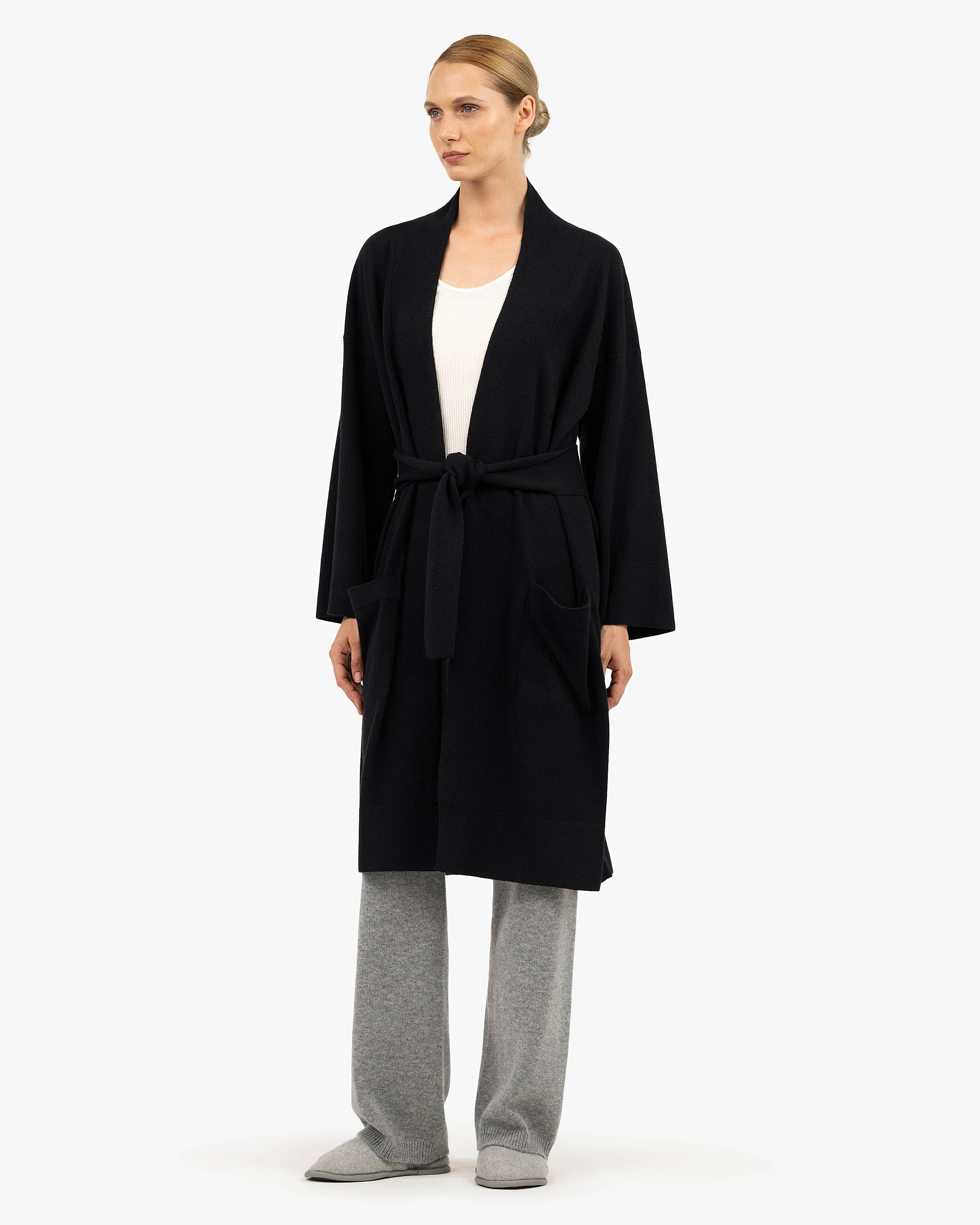 Théa Robe - Black Cashmere