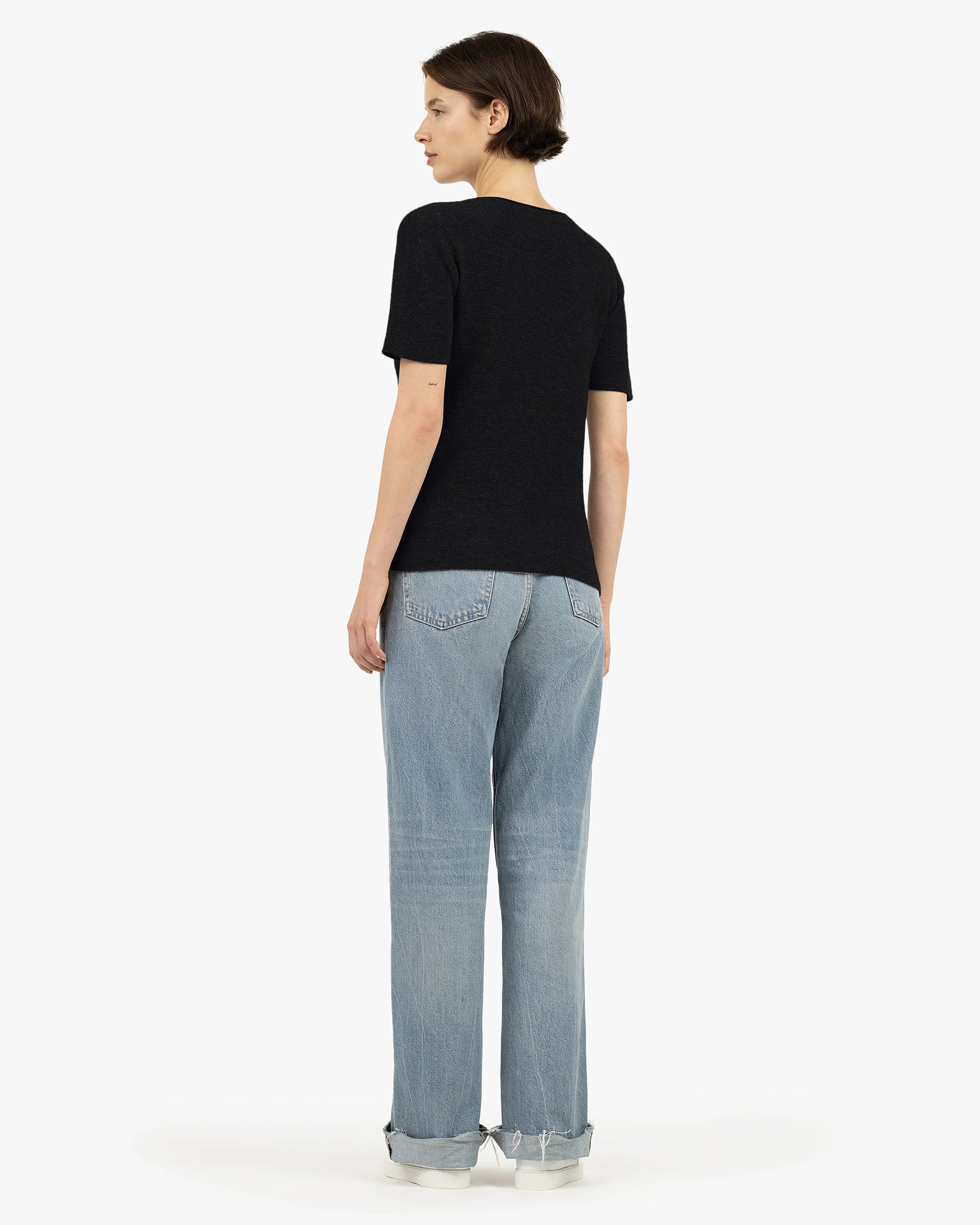 Soffio Boat Neck Tee - Black Cashmere