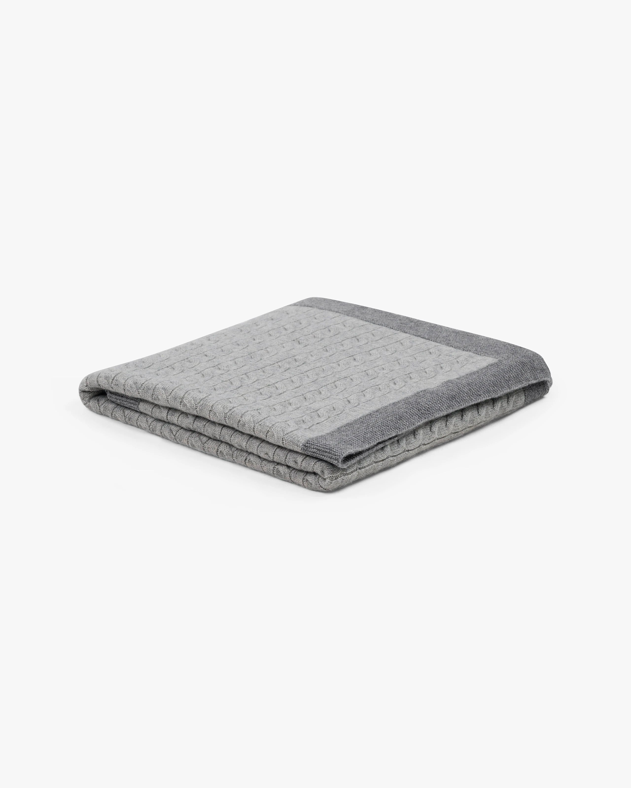 Sunday Cable Knit Throw - Light Grey Cashmere