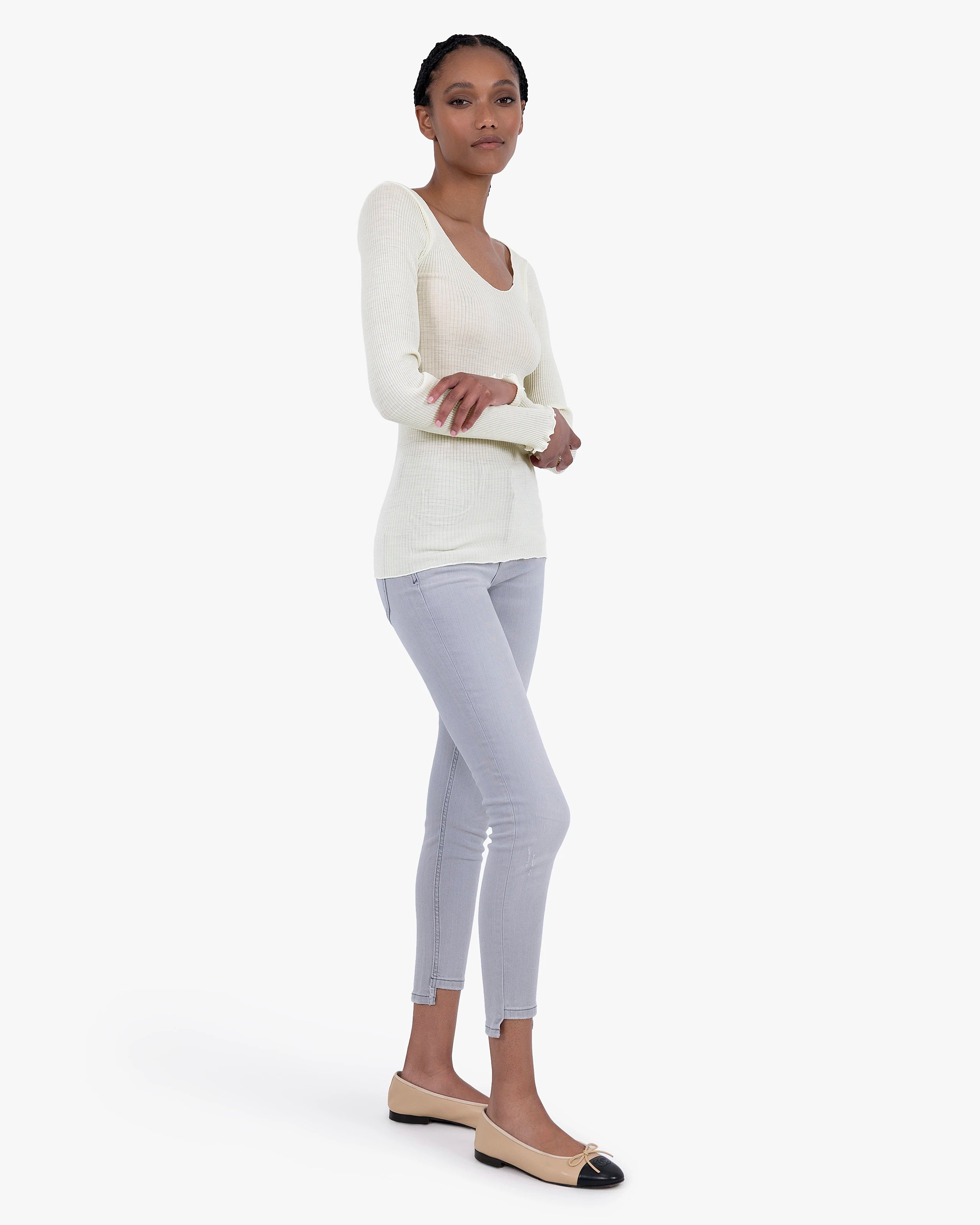 Pleated V-Neck - White Merino / Seta