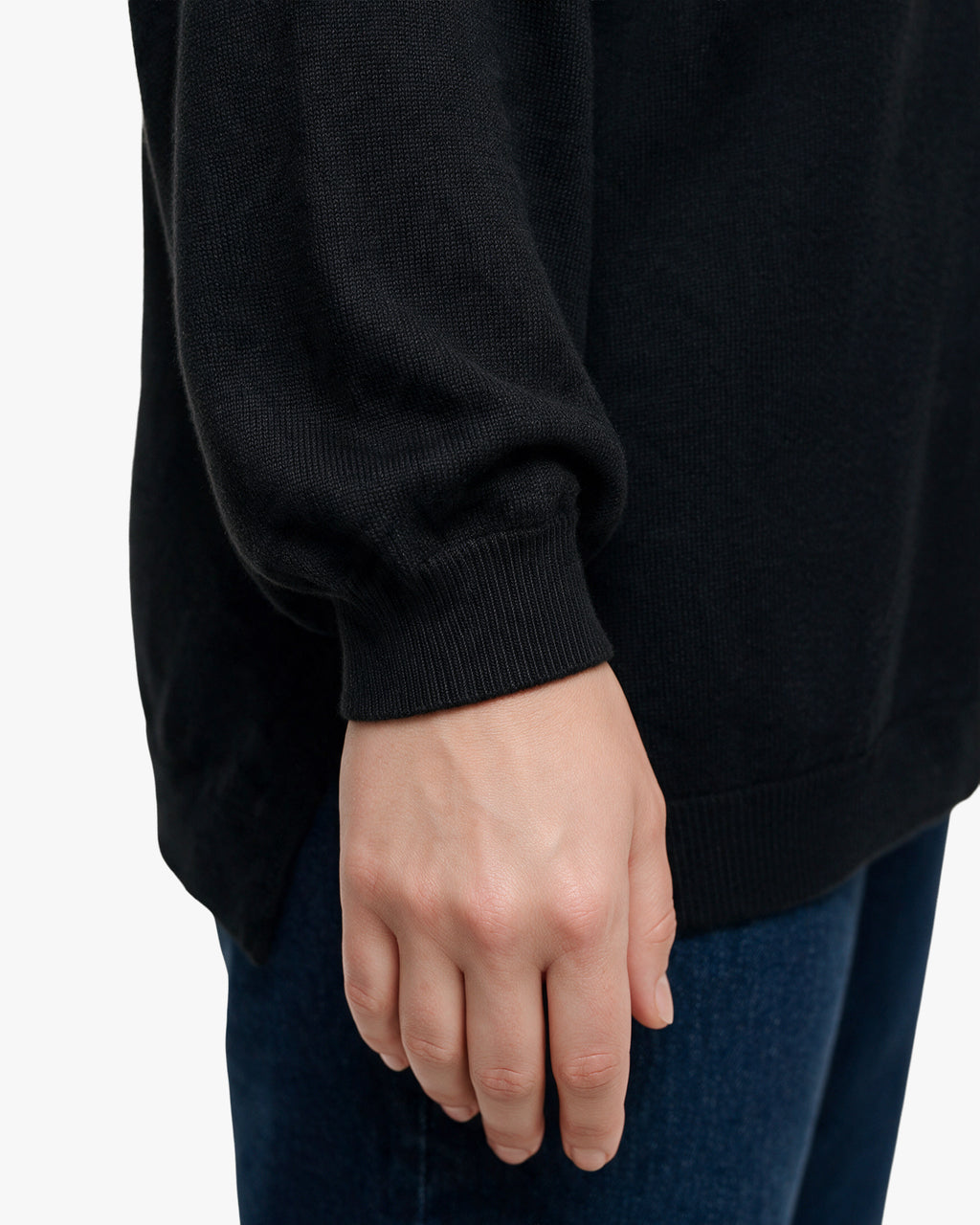 Women's Curvy Sweater · Black Women > Crewneck Sweater
