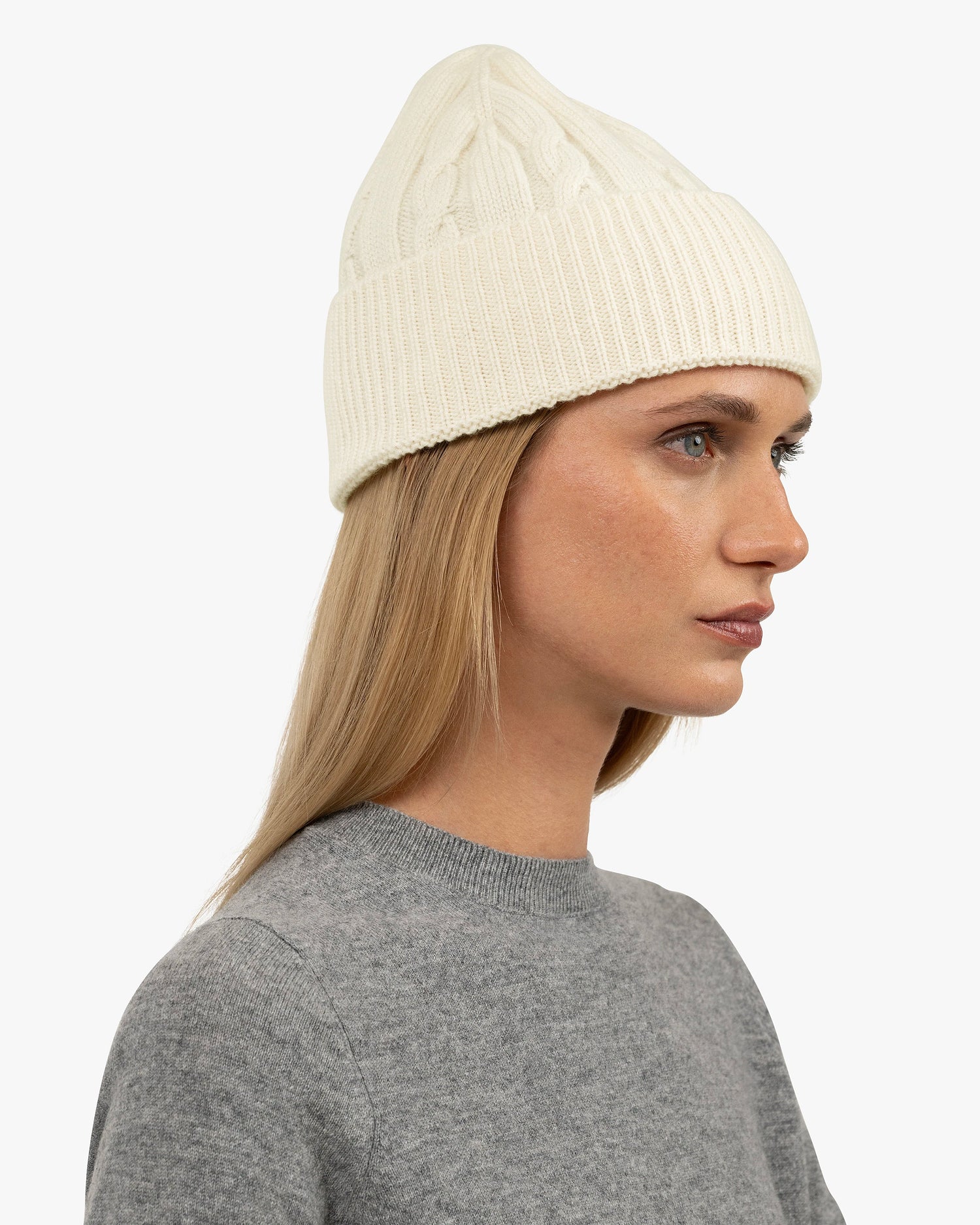 Women's Cable Knit Hat - White Cashmere