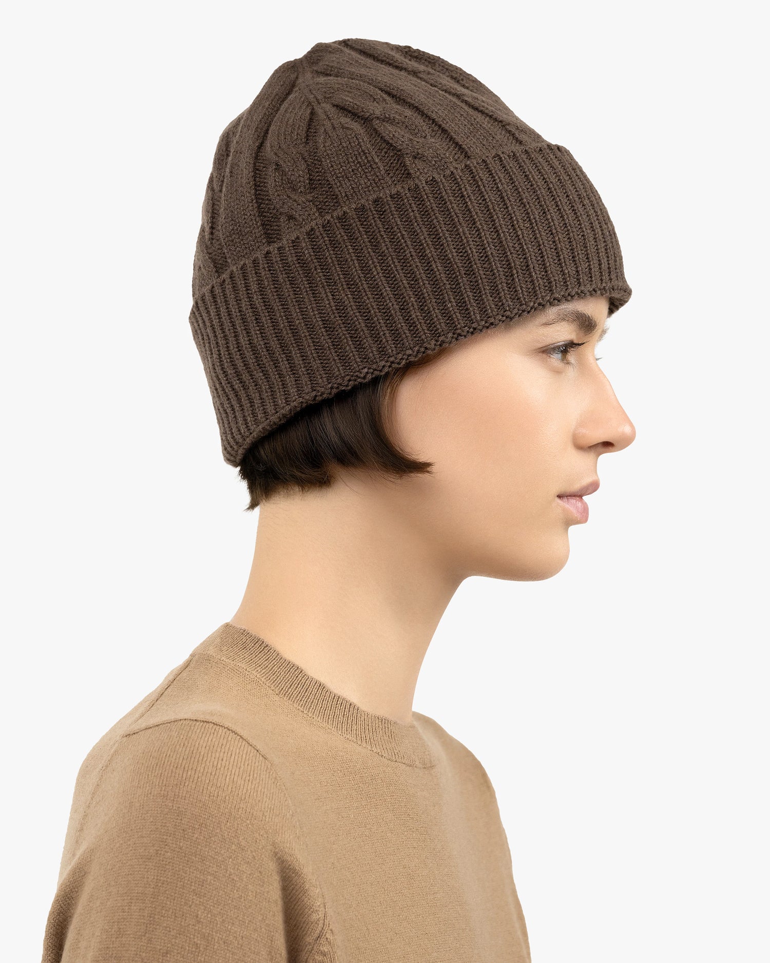Women's Cable Knit Hat Brown