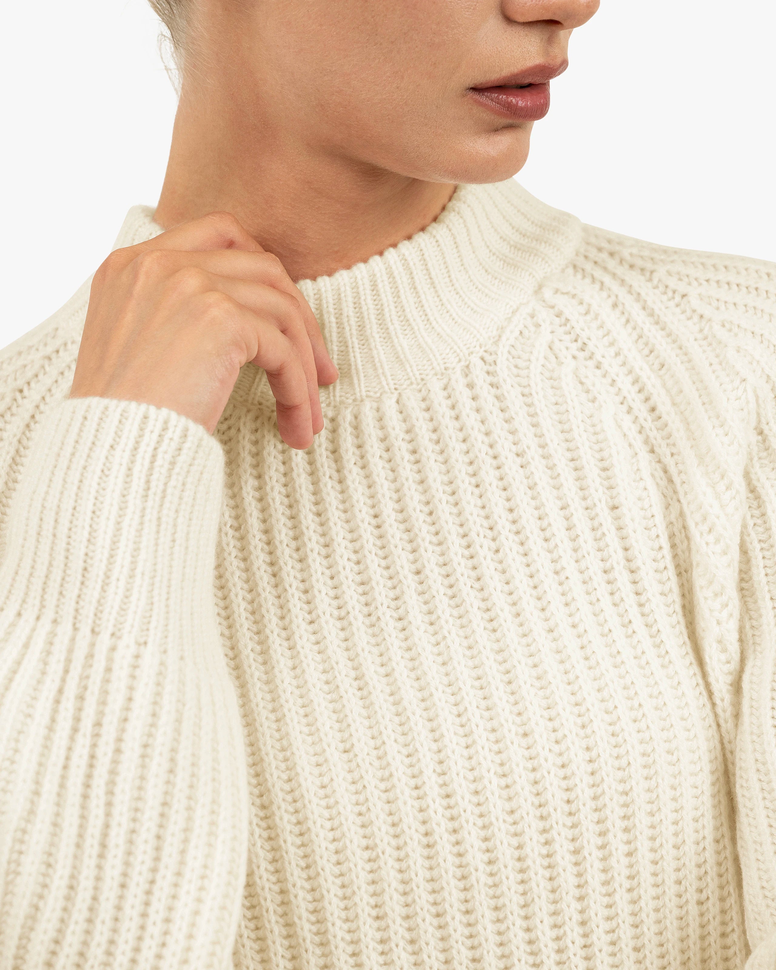 Celerina Cashmere Crew Neck Sweater - White | MaisonCashmere