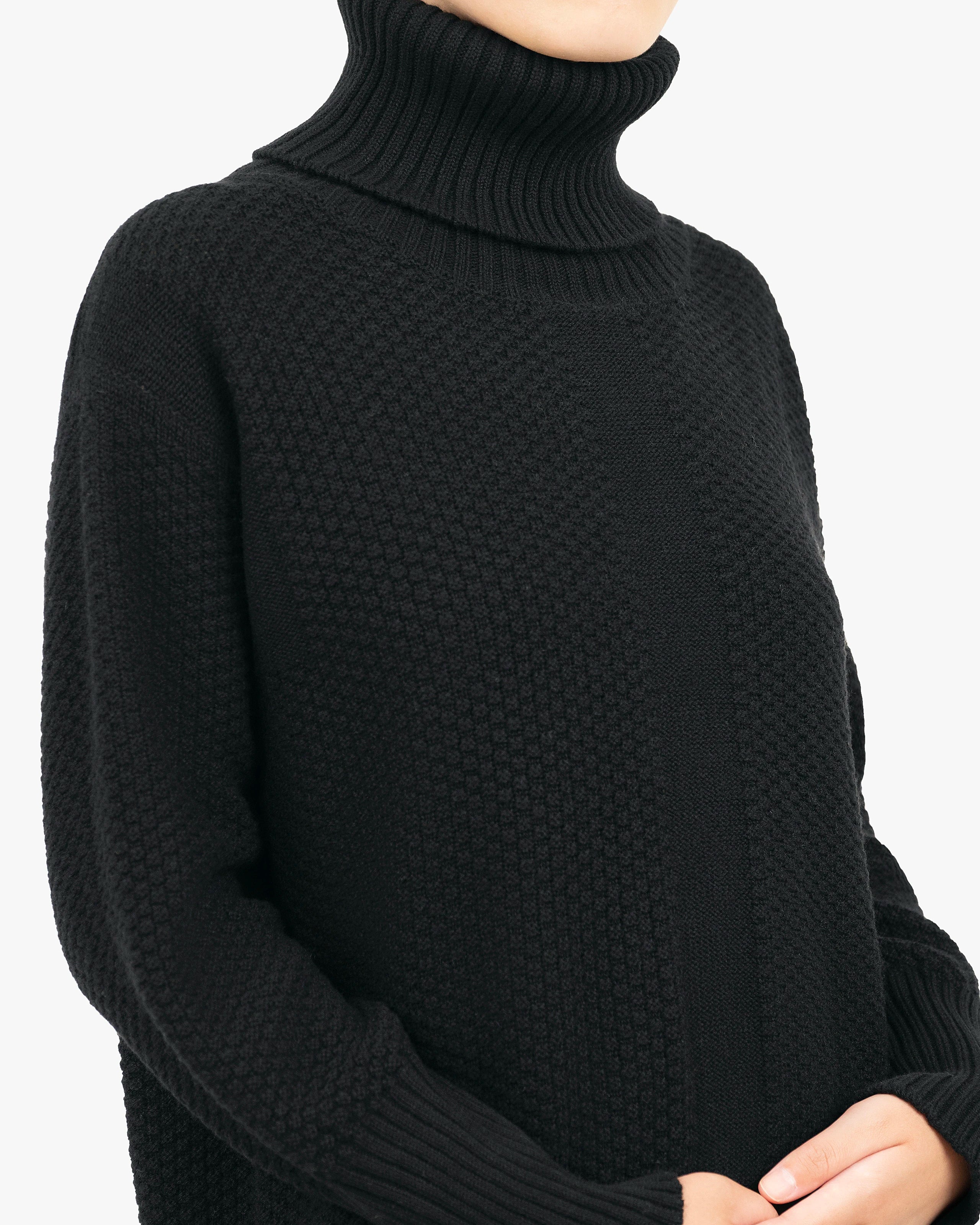 Women's Dalmar Turtleneck Sweater - Black Merino / Cashmere