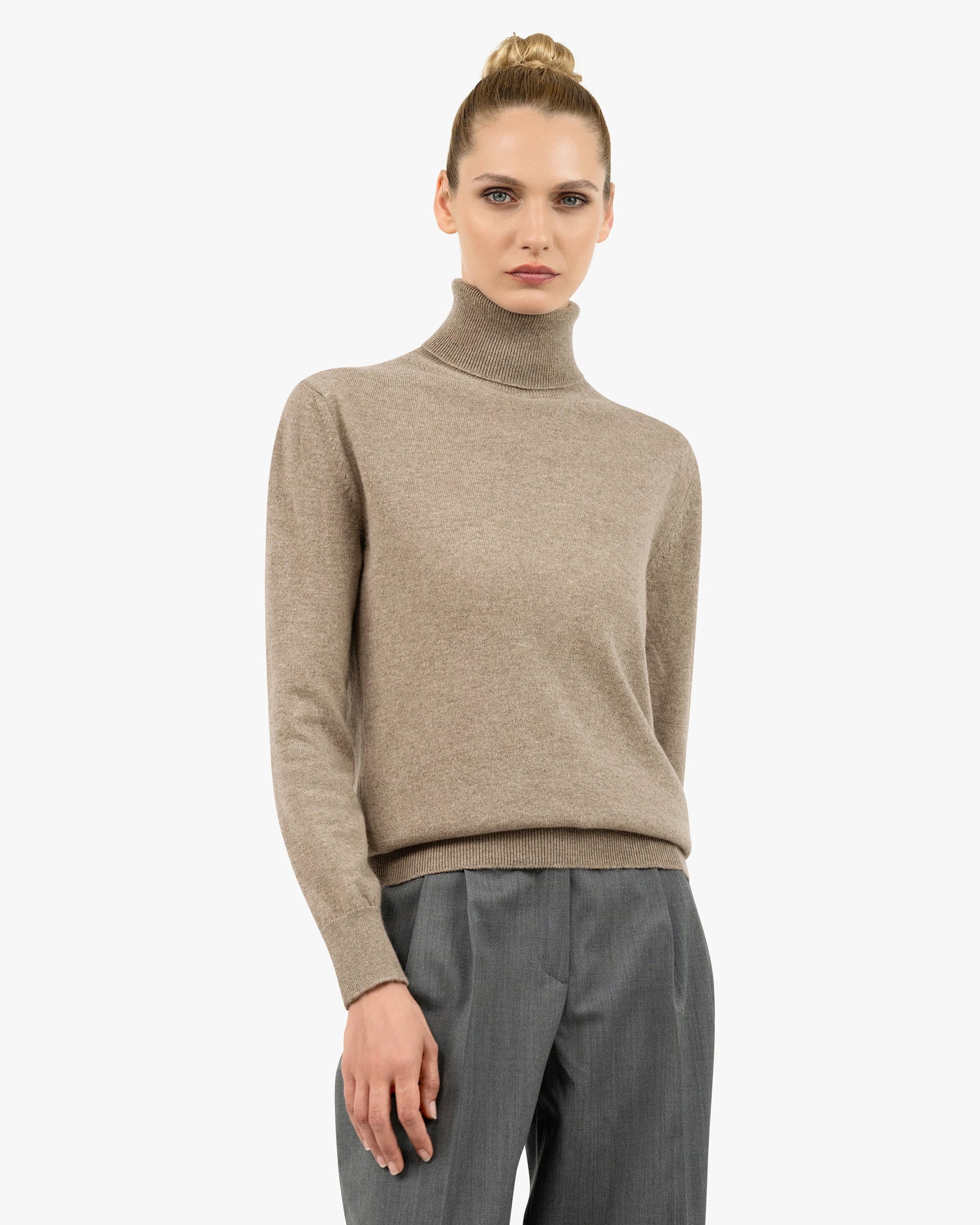 EMAOR Women’s Cashmere Blend Turtleneck Sweater – Soft, Warm Pullover In Multiple Sizes