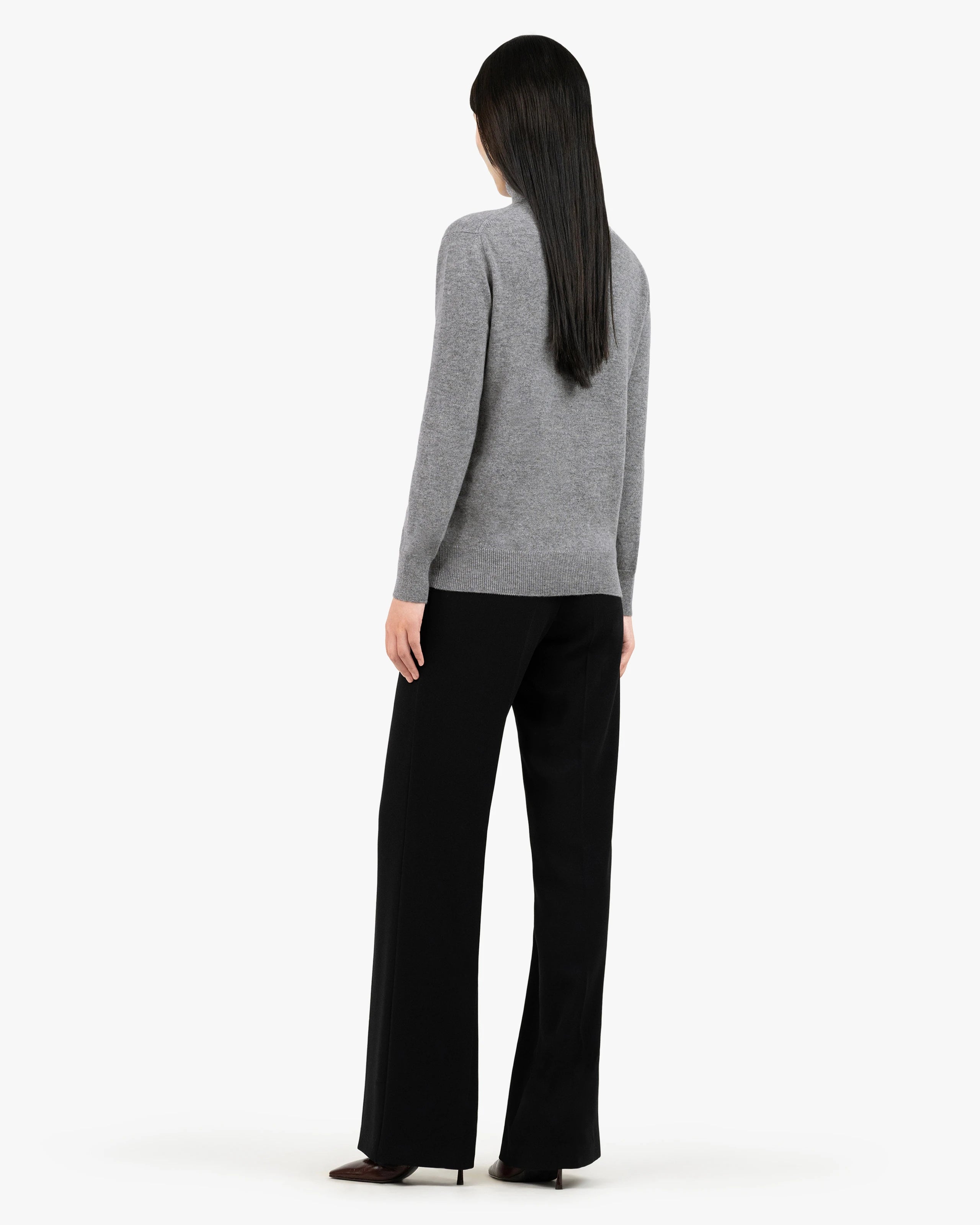 専用Cashmere High Gauge Turtleneck Sweater Women's Essential Cashmere Turtleneck Sweater - Medium Grey