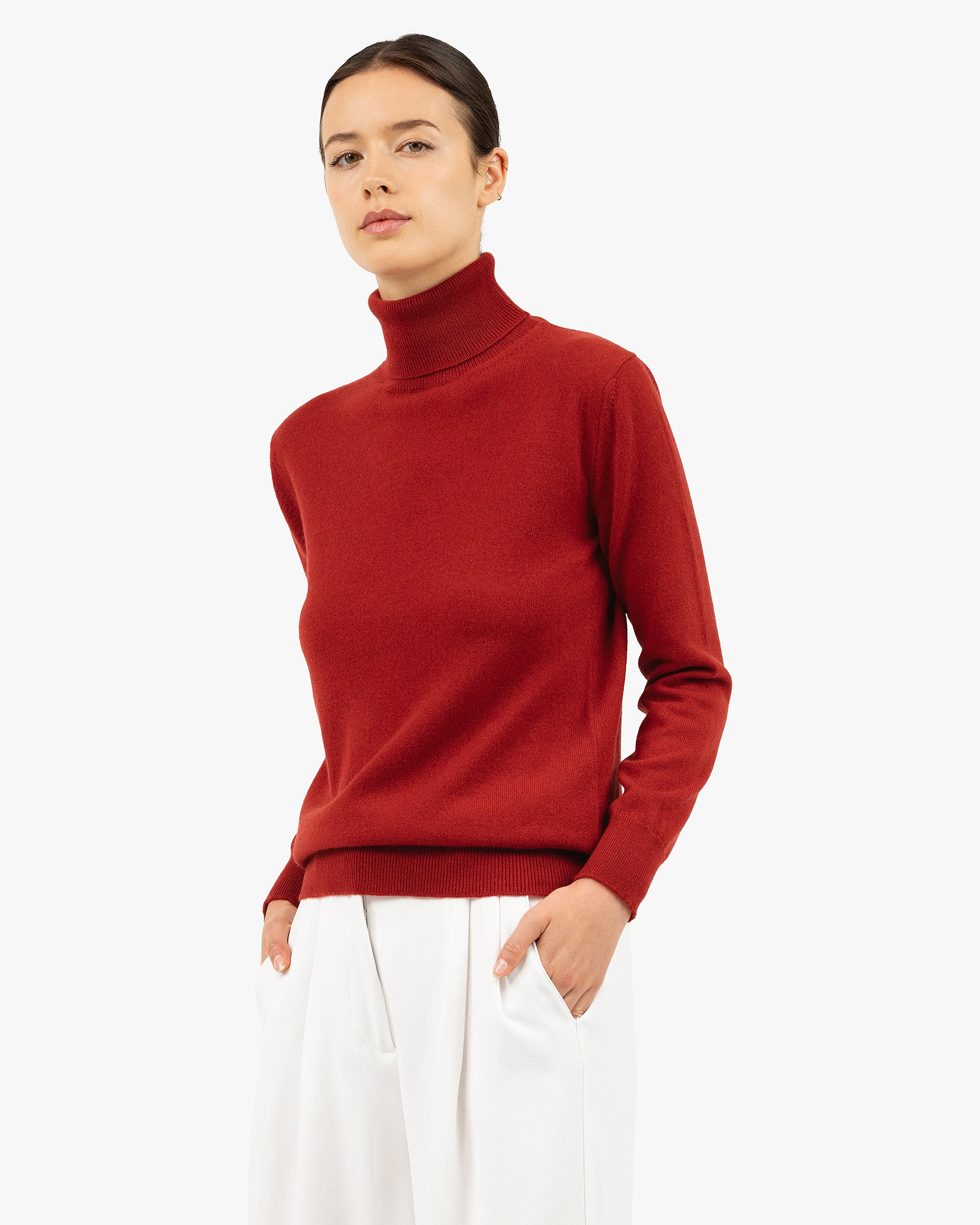 Women's Essential Turtleneck Sweater - Red Cashmere