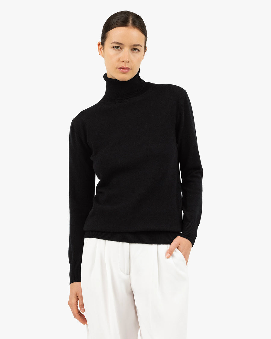 Women's Essential Turtleneck Sweater - Black Cashmere