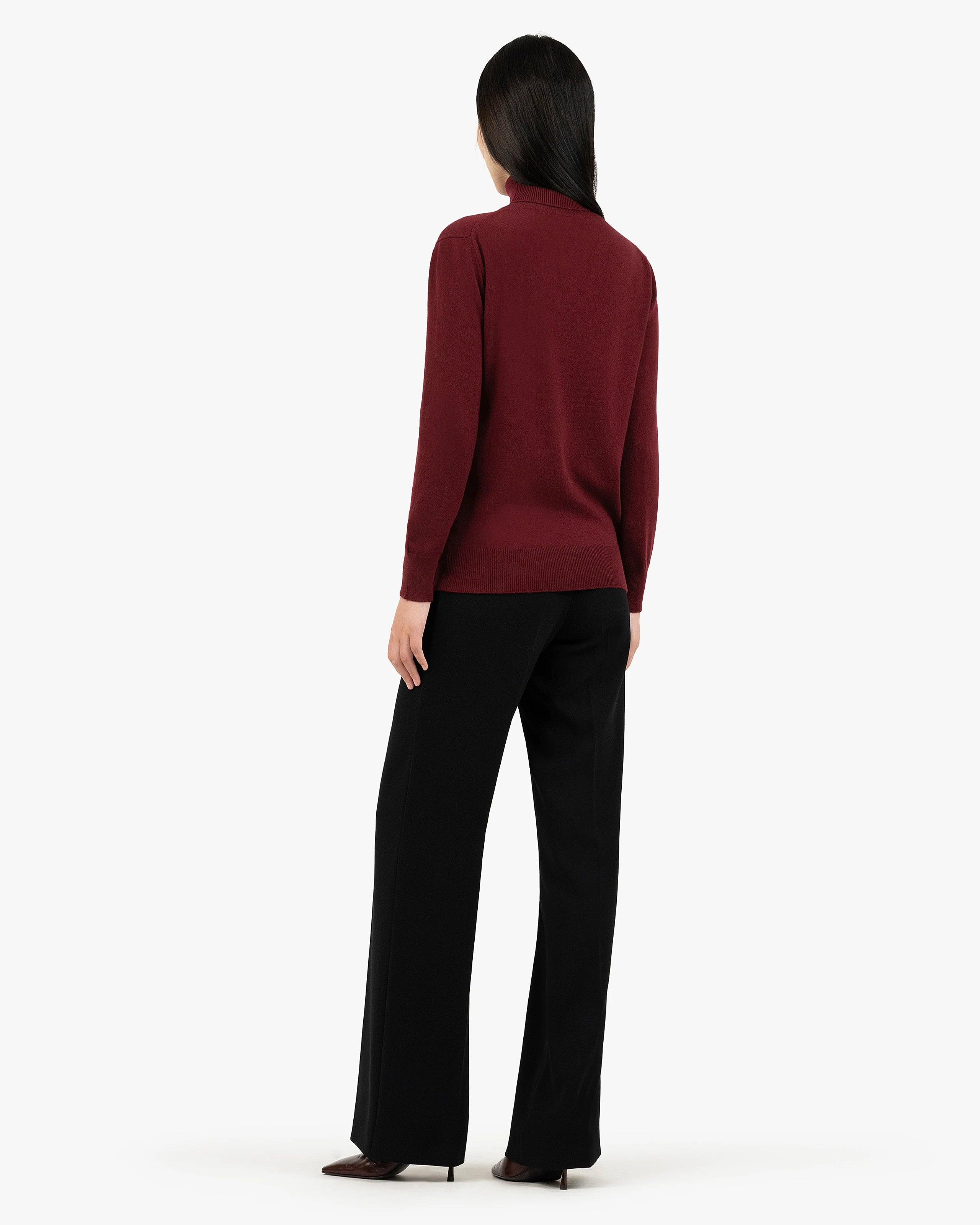 Women's Essential Turtleneck Sweater - Bordeaux Cashmere