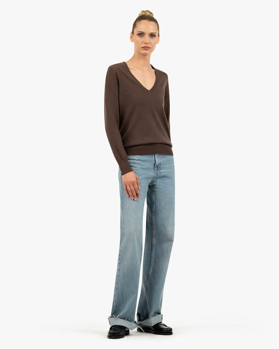 Women's Essential V-Neck Sweater - Brown Cashmere