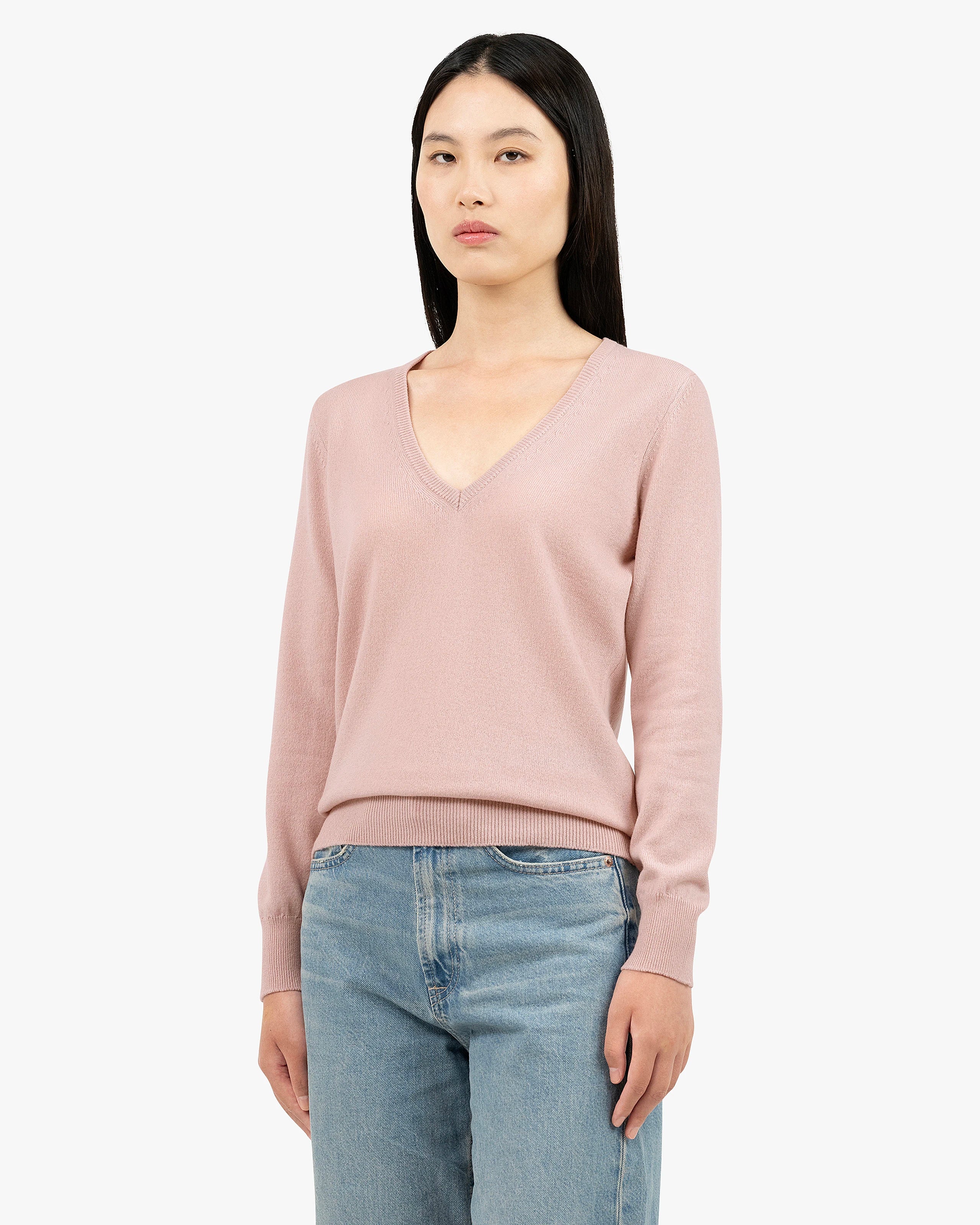 Women's Essential V-Neck Sweater - Rose Cashmere