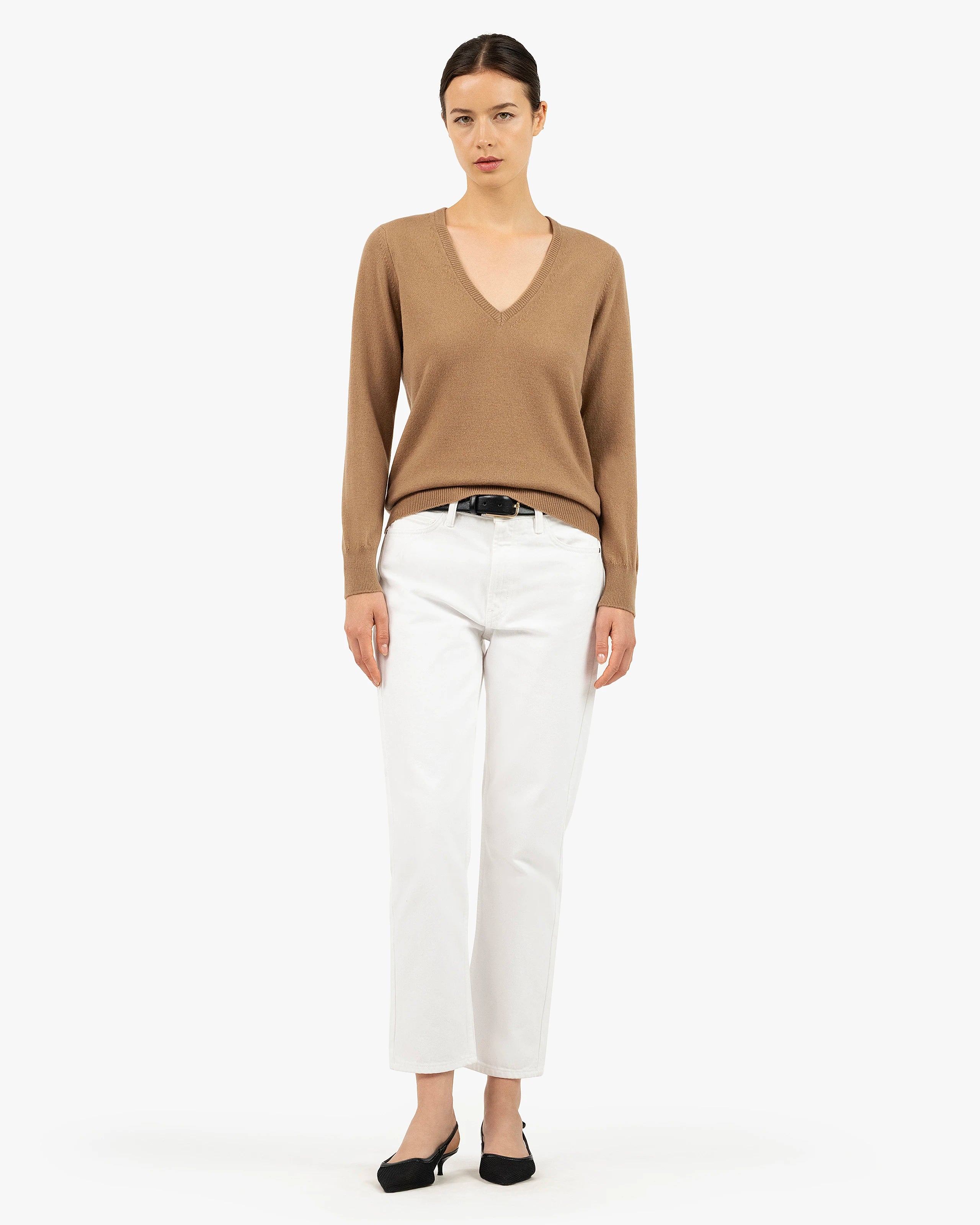 Women's Essential V-Neck Sweater - Camel Cashmere