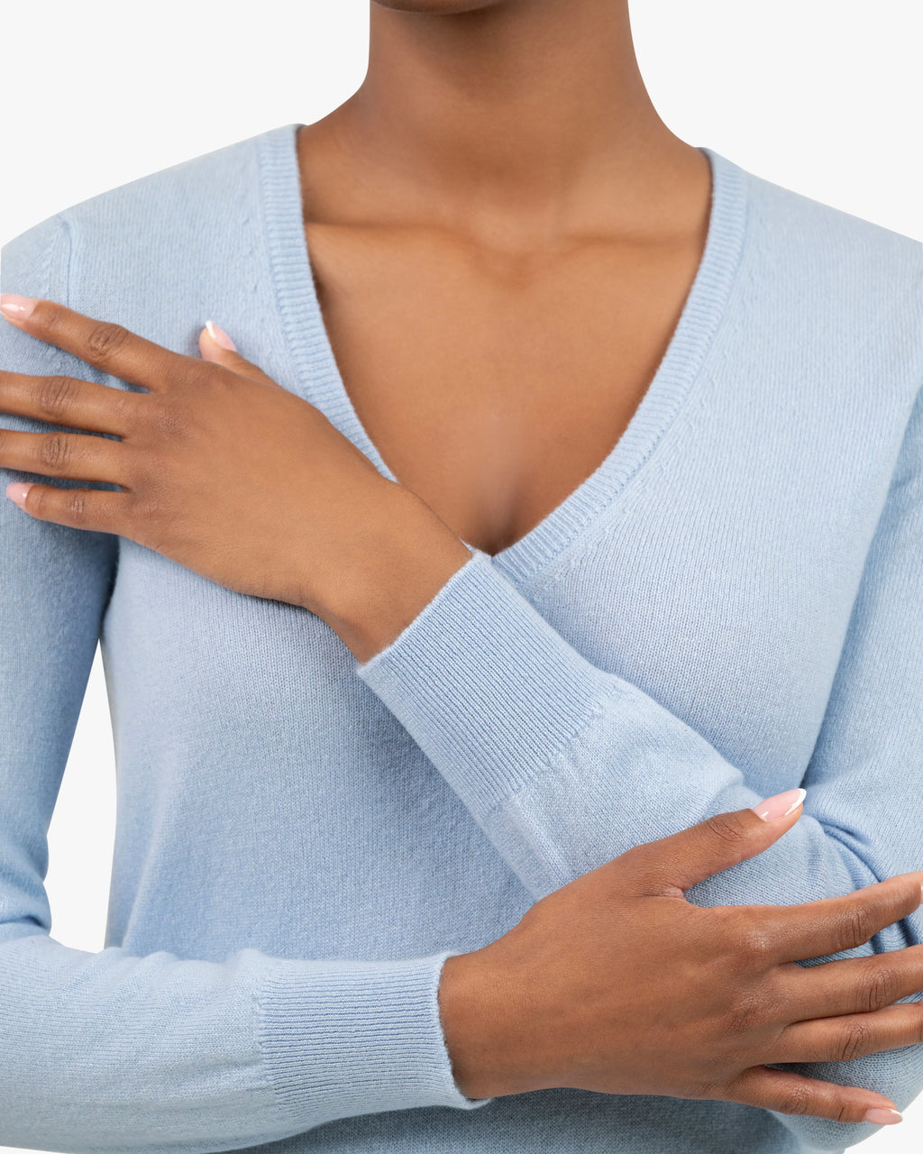 Women's Essential V-Neck Sweater - Light Blue Cashmere