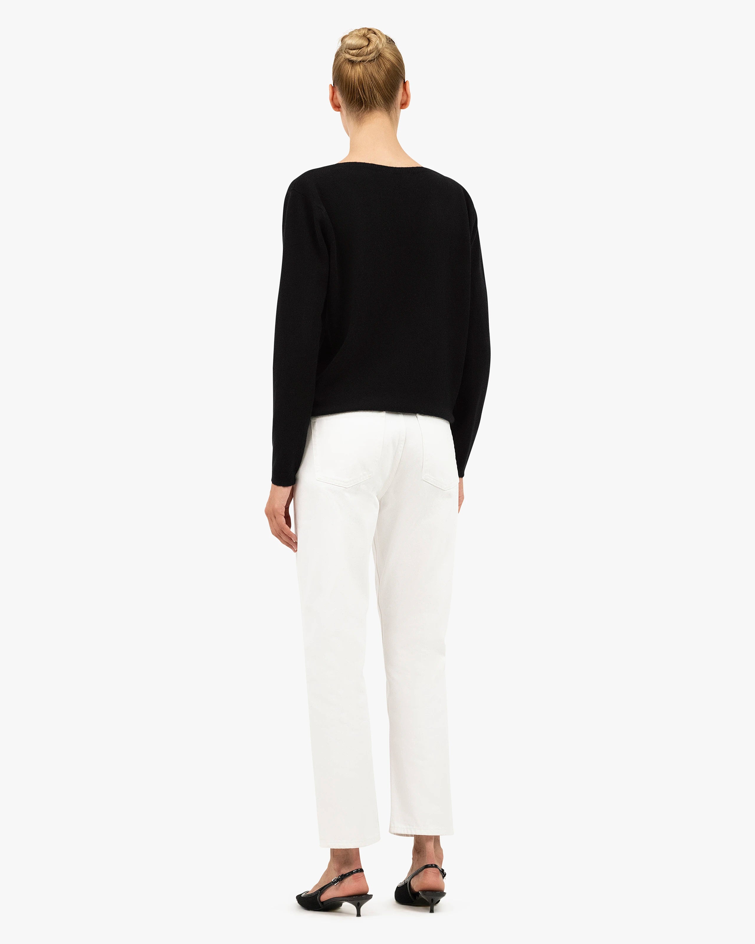Essential Wide V-Neck Sweater - Black Cashmere