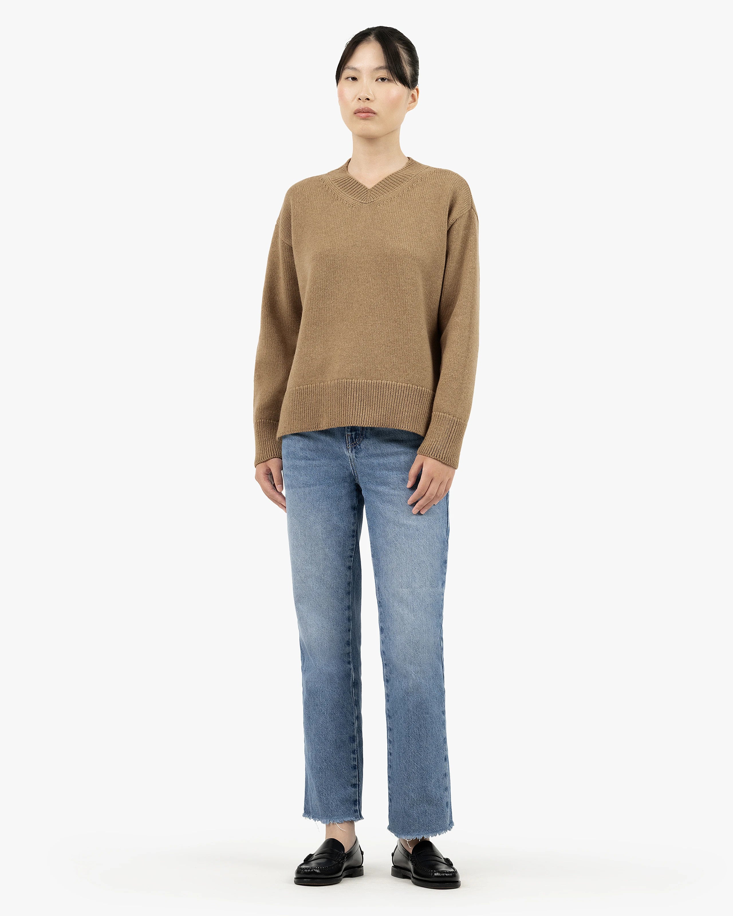 Women's Funes V-Neck Sweater - Hazelnut Merino