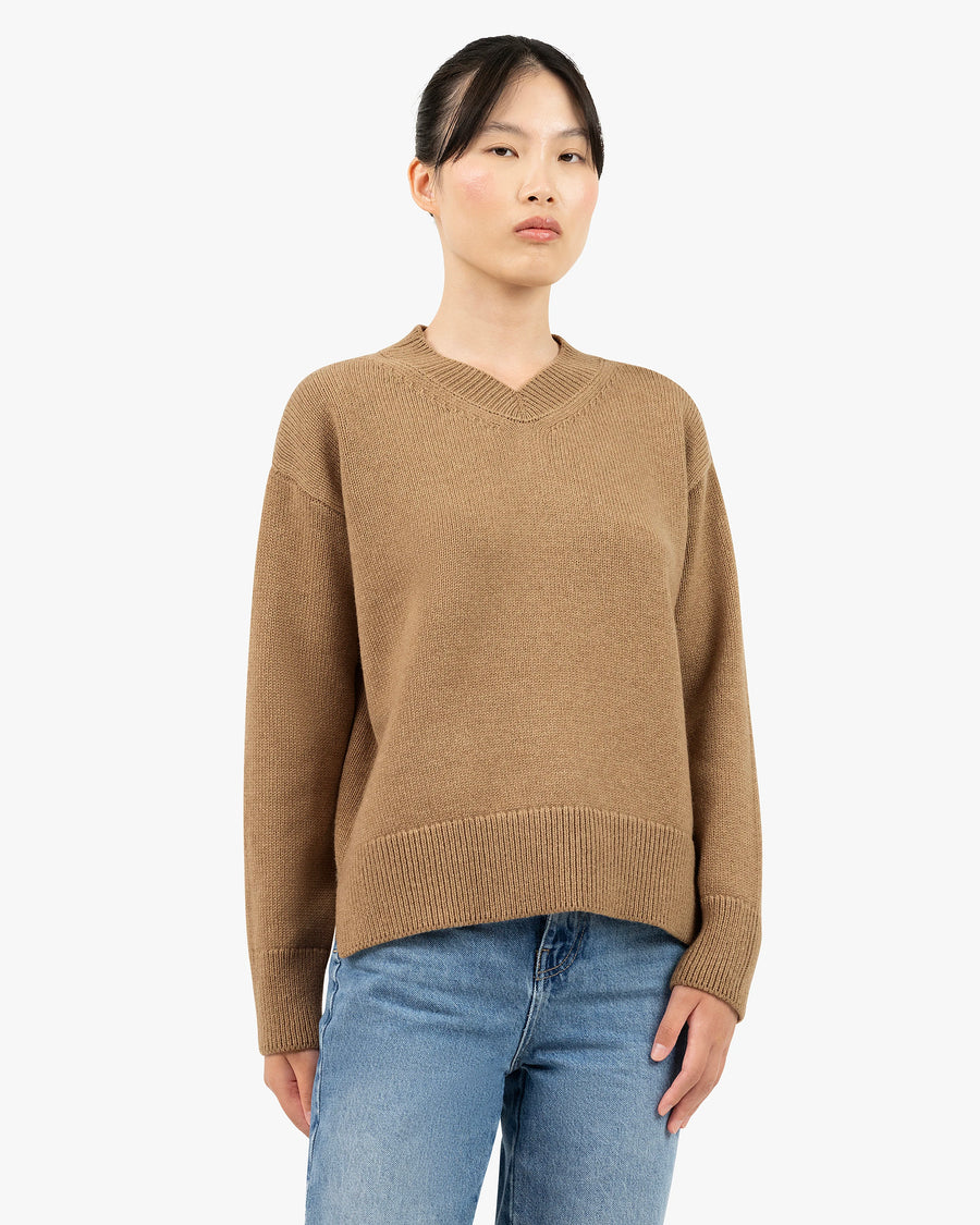 Women's Funes V-Neck Sweater - Hazelnut Merino