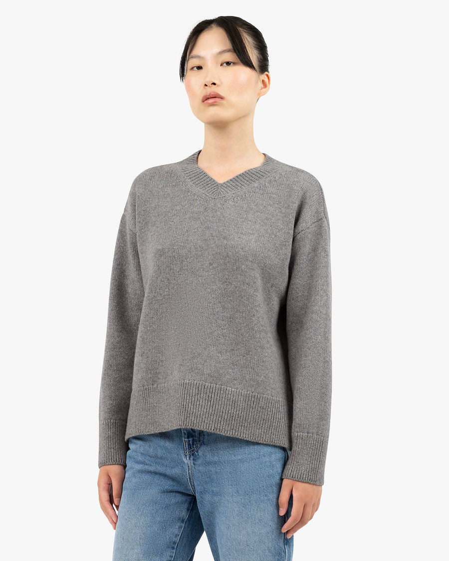 Women's Funes V-Neck Sweater - Grey Merino