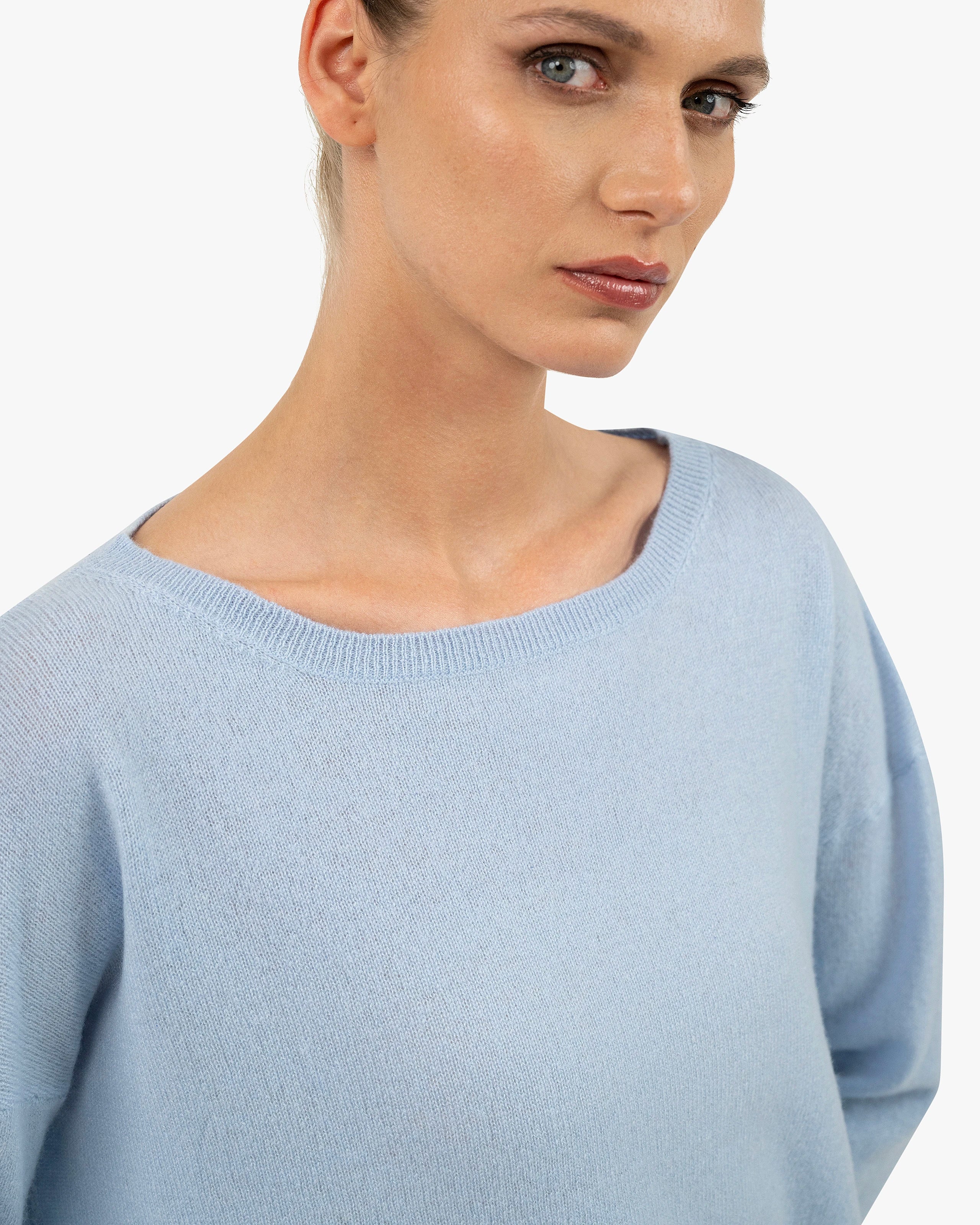 Lightness Boat Neck Sweater - Light Blue Cashmere